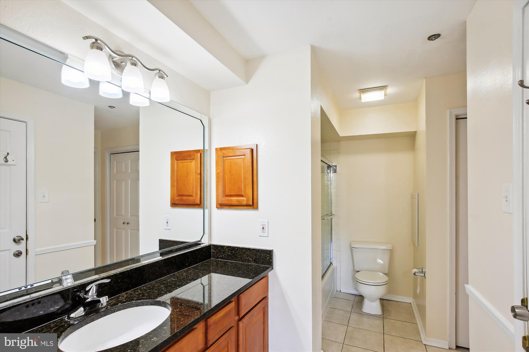 POINTE AT PARK CENTER - Residential Lease