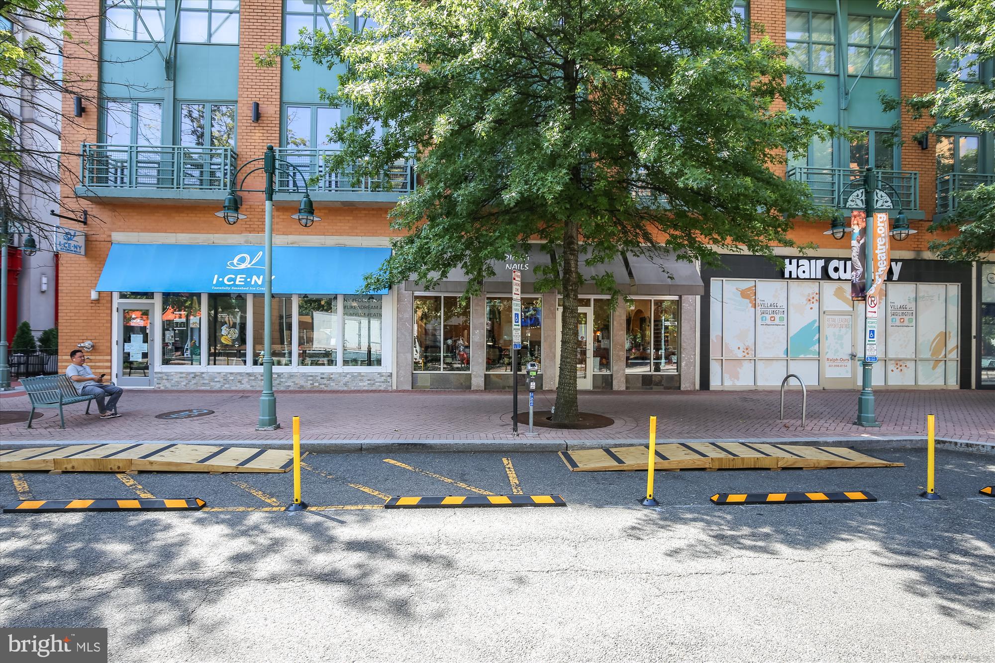 POINTE AT PARK CENTER - Residential Lease