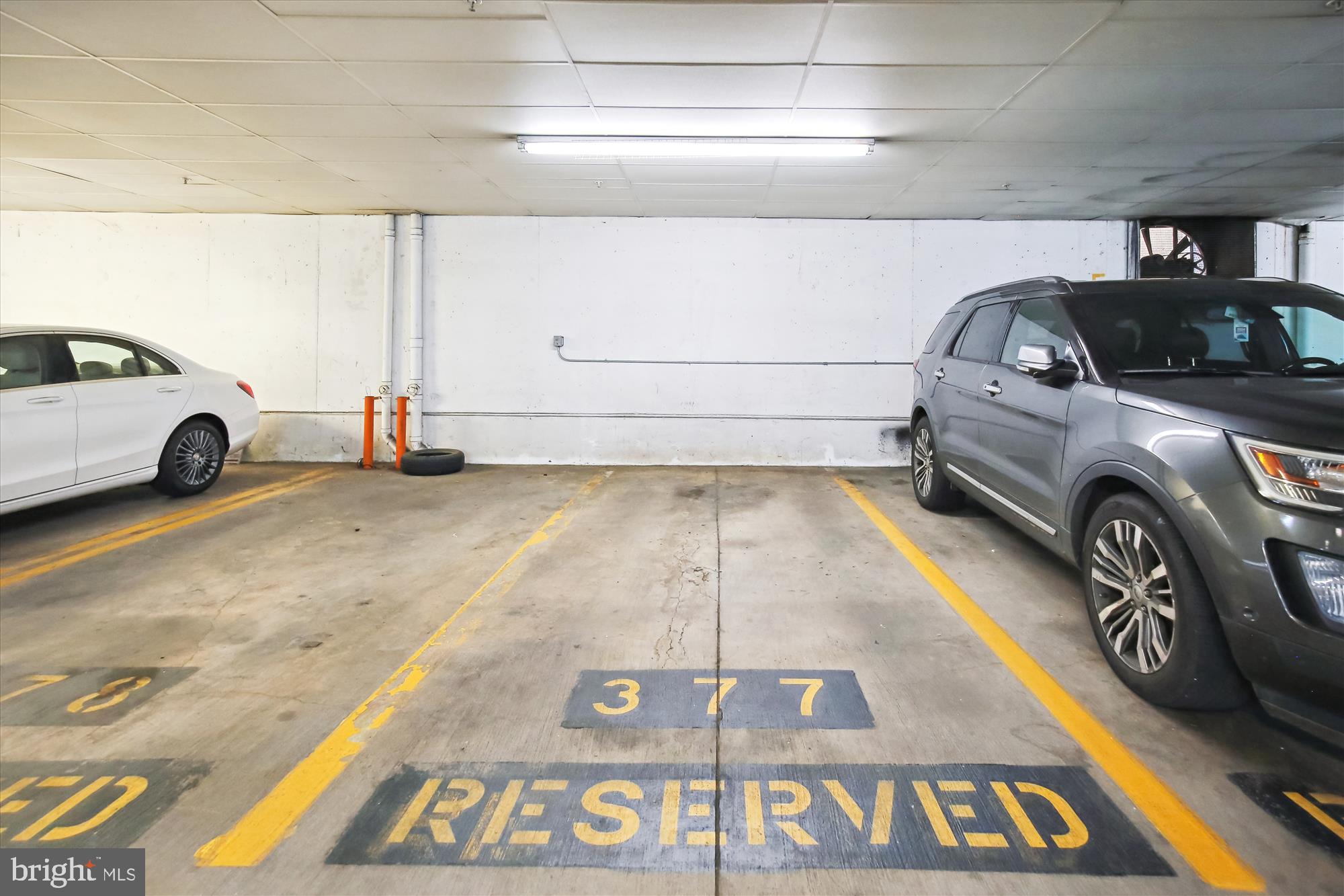 POINTE AT PARK CENTER - Residential Lease