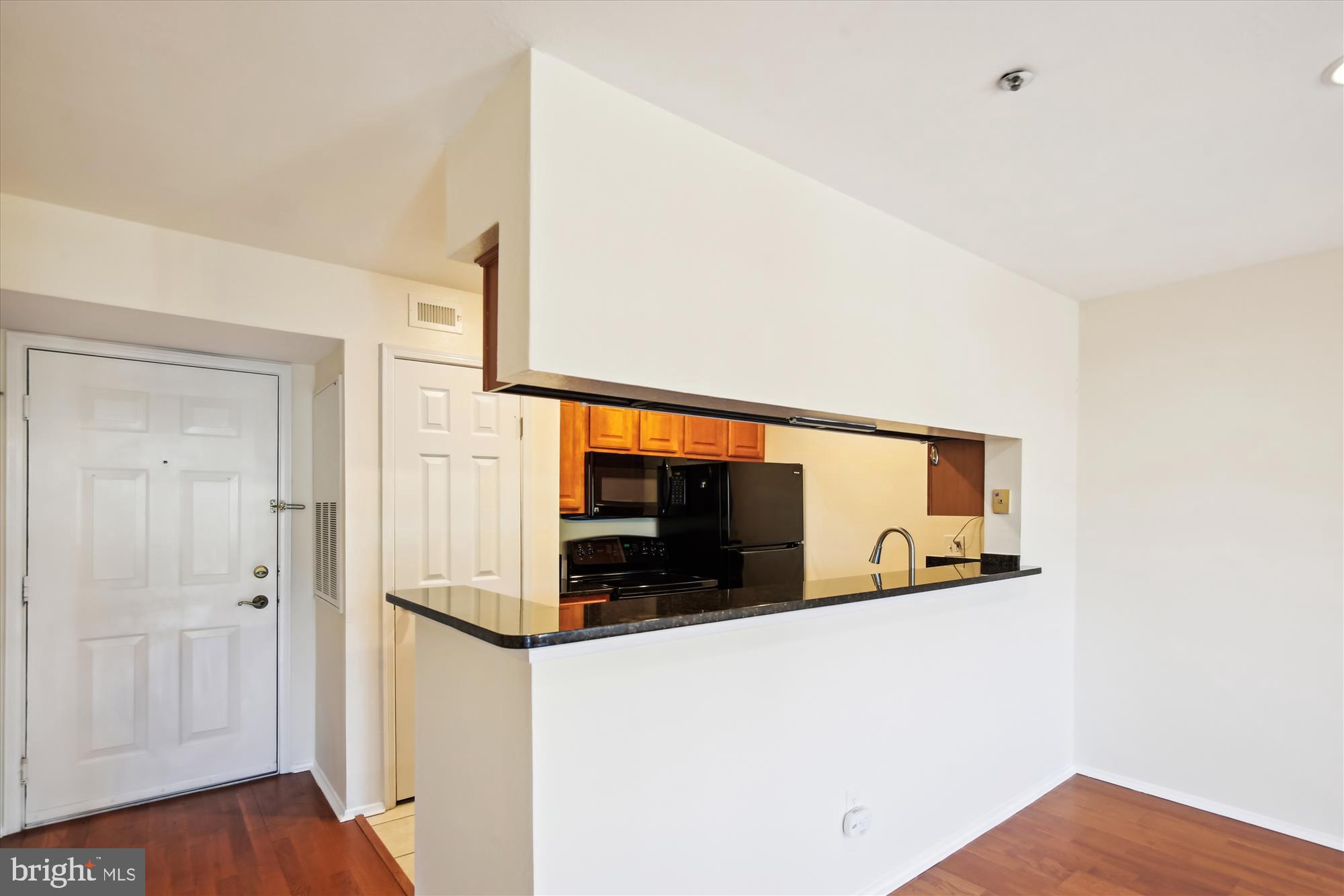 POINTE AT PARK CENTER - Residential Lease