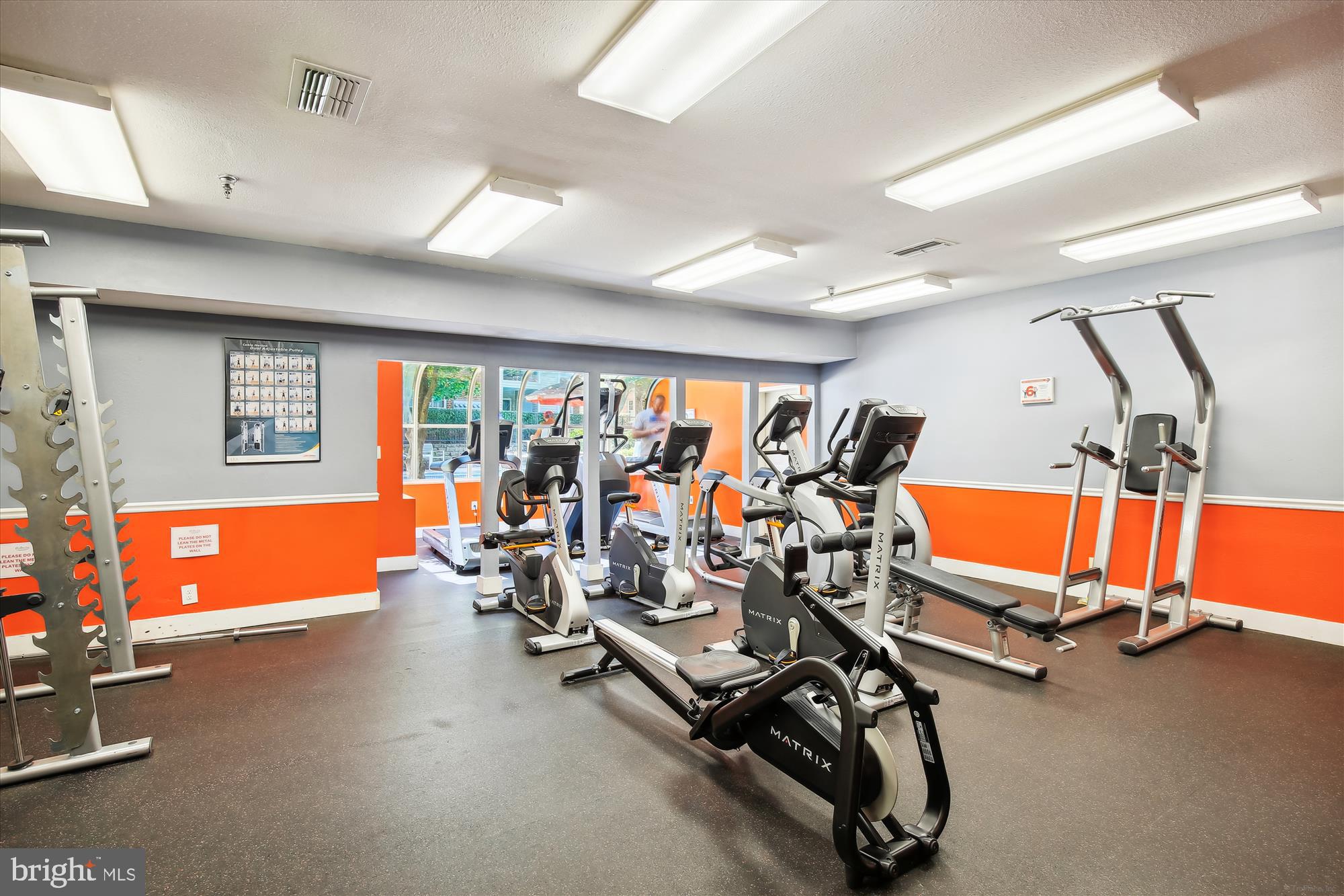 POINTE AT PARK CENTER - Residential Lease