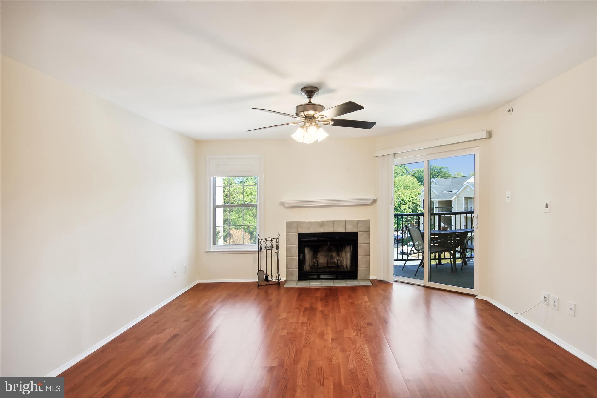 POINTE AT PARK CENTER - Residential Lease