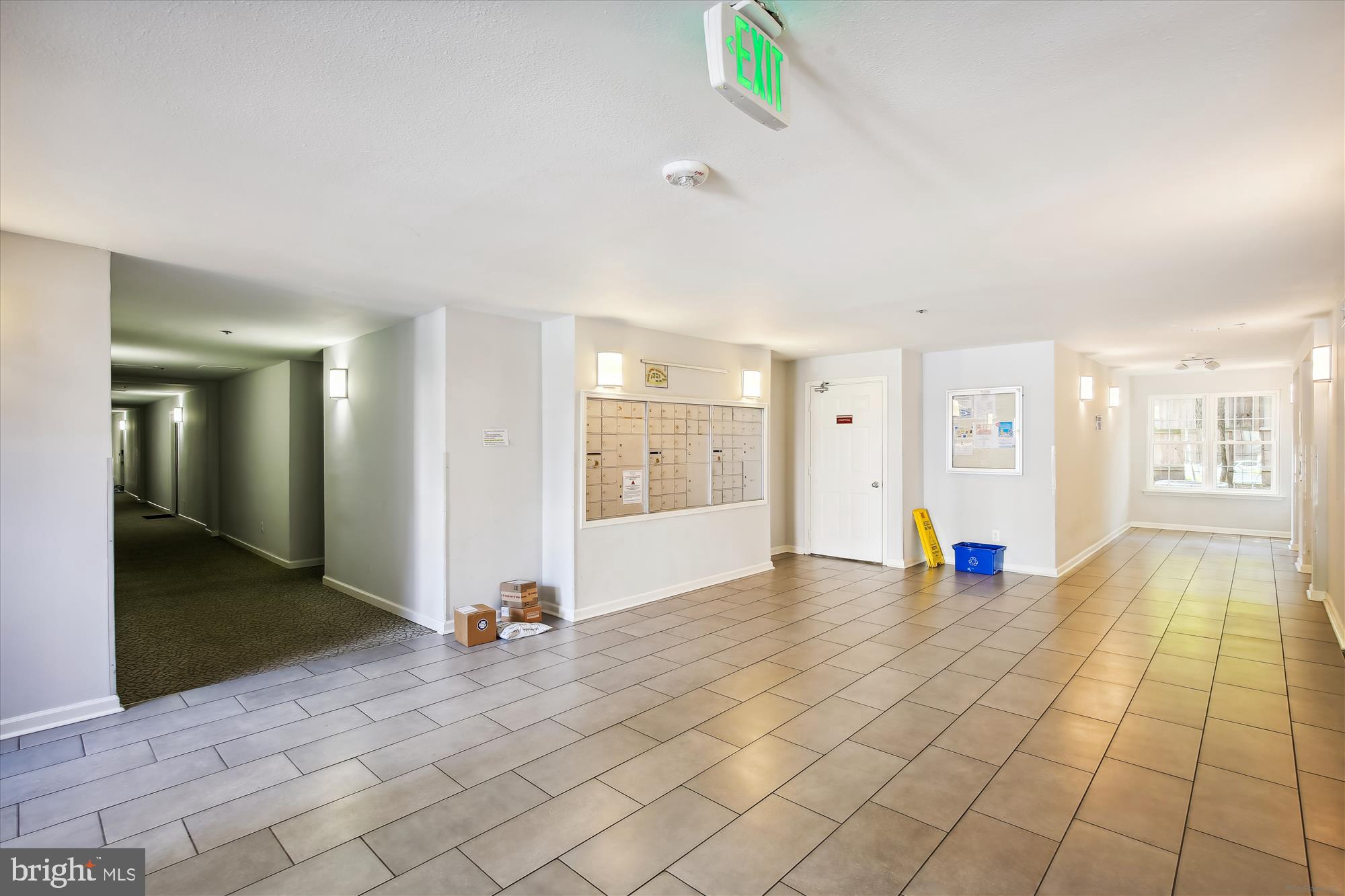 POINTE AT PARK CENTER - Residential Lease