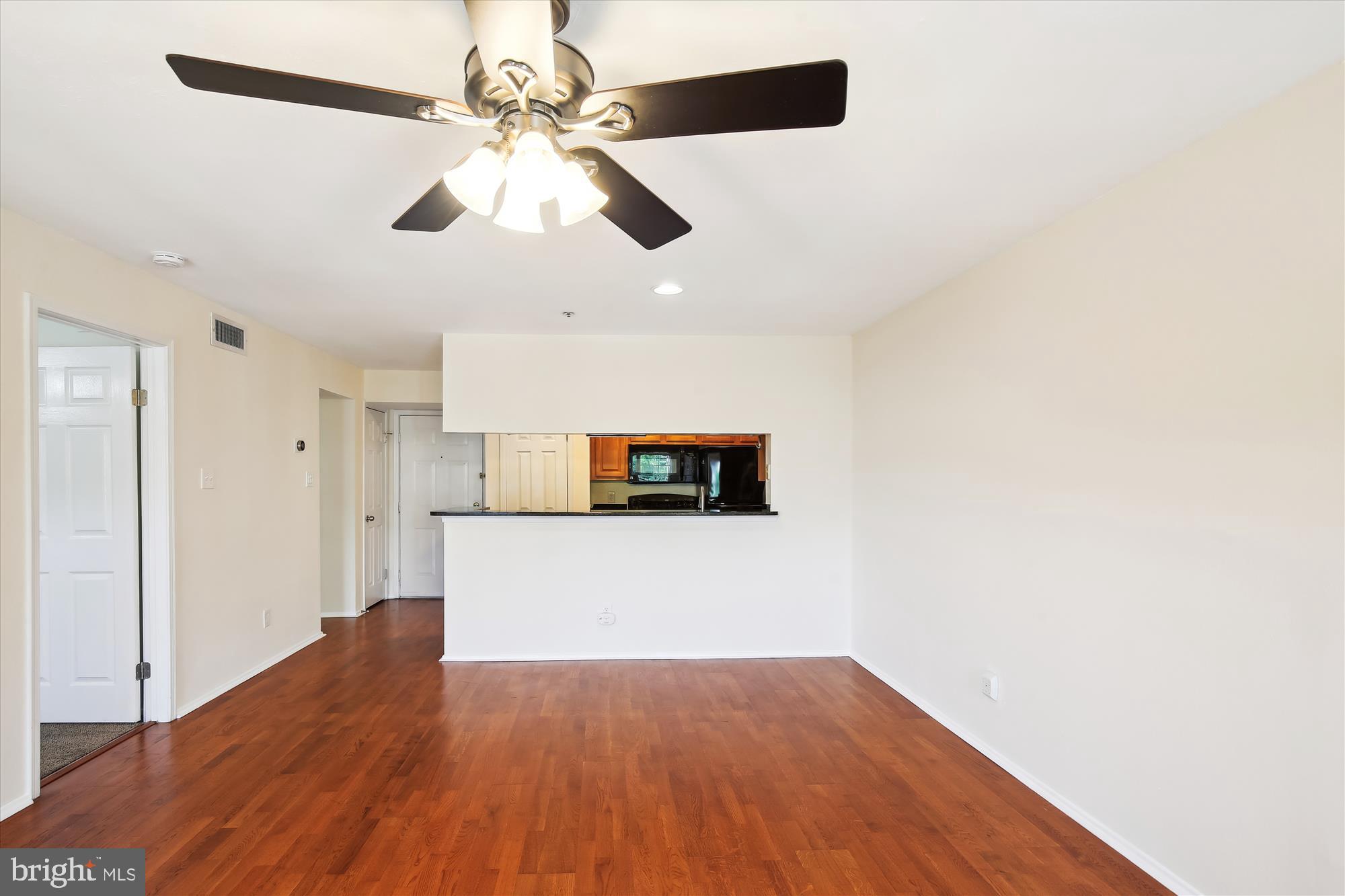 POINTE AT PARK CENTER - Residential Lease