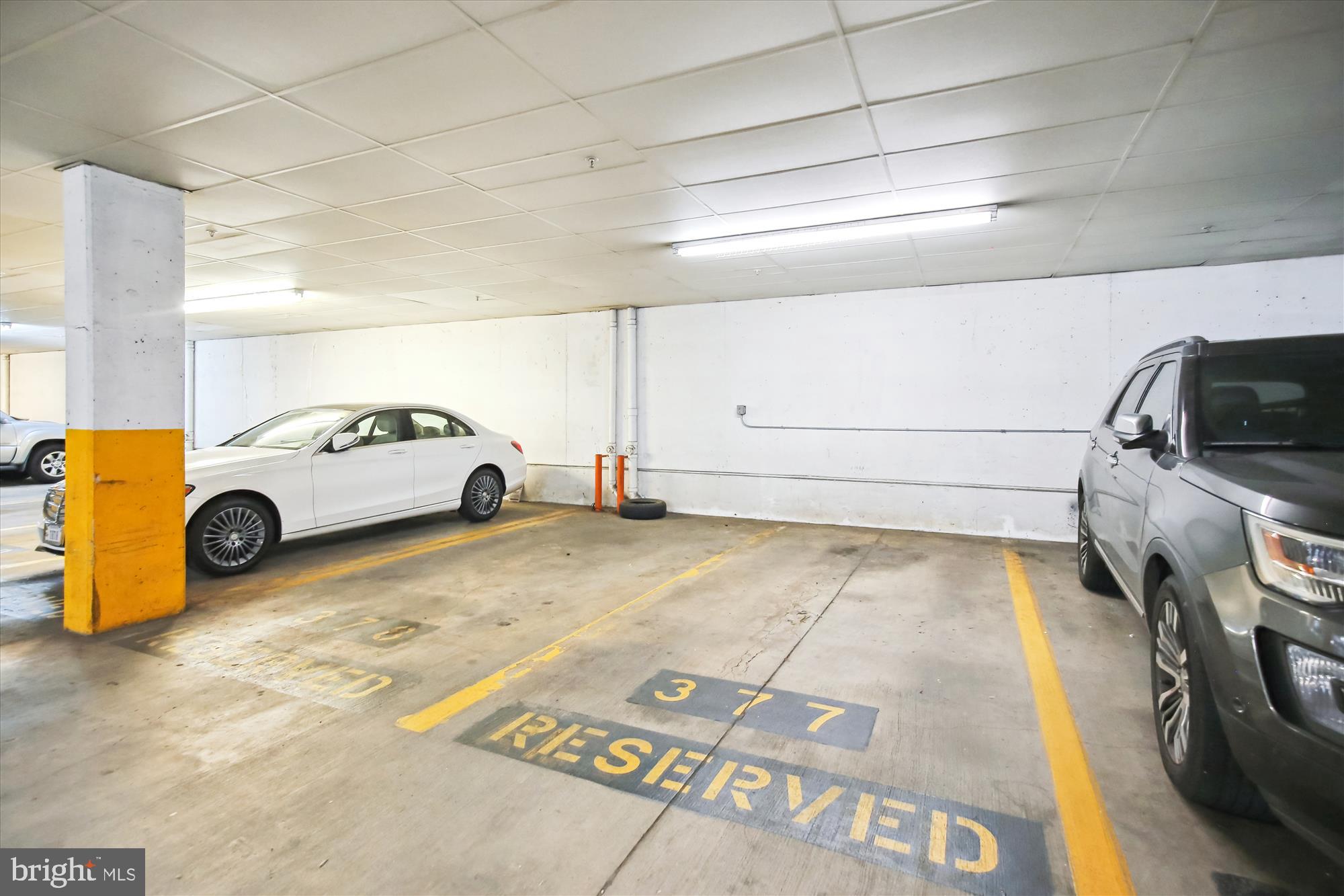 POINTE AT PARK CENTER - Residential Lease