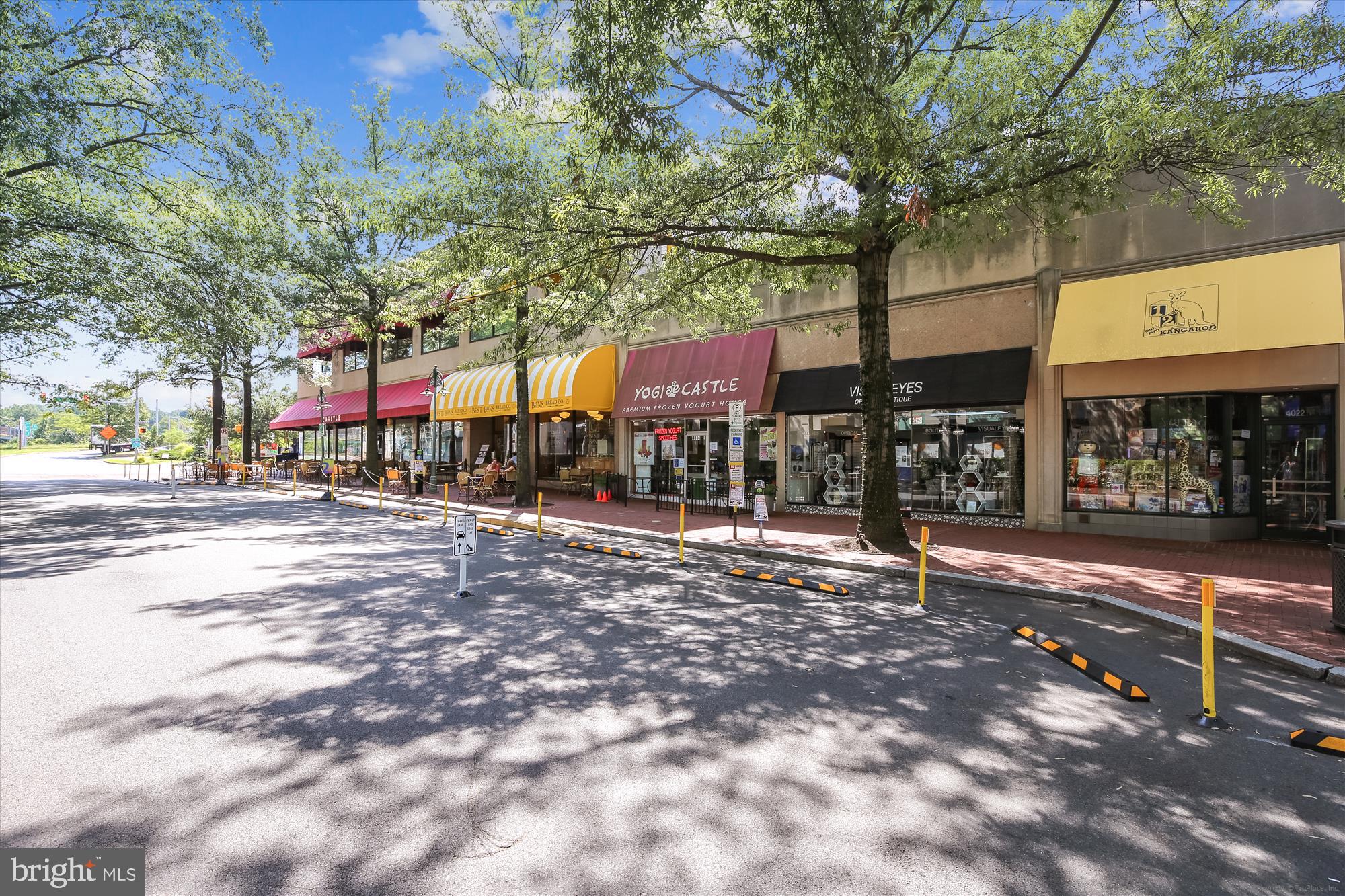 POINTE AT PARK CENTER - Residential Lease