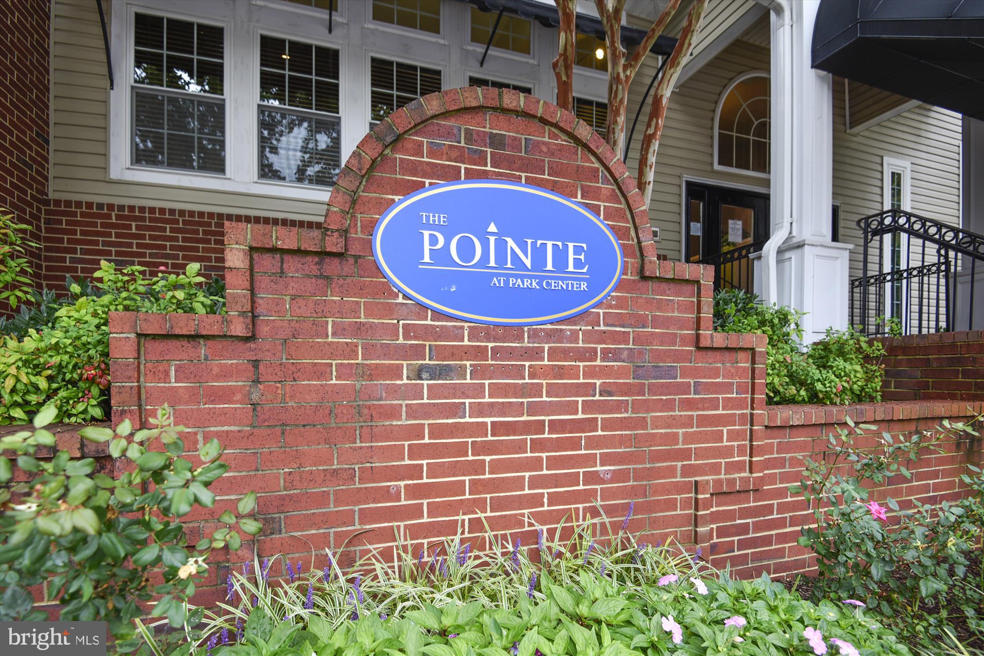 POINTE AT PARK CENTER - Residential Lease