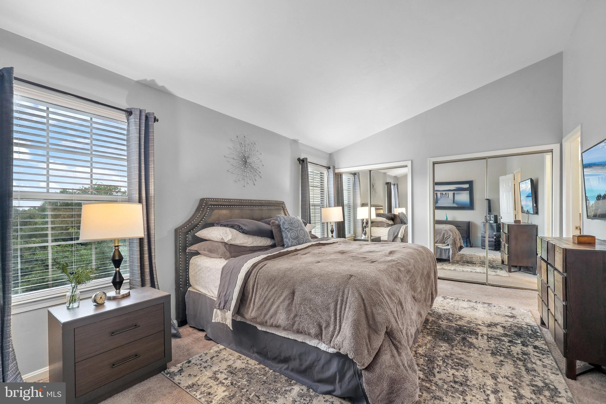 ASHBURN VILLAGE - Residential