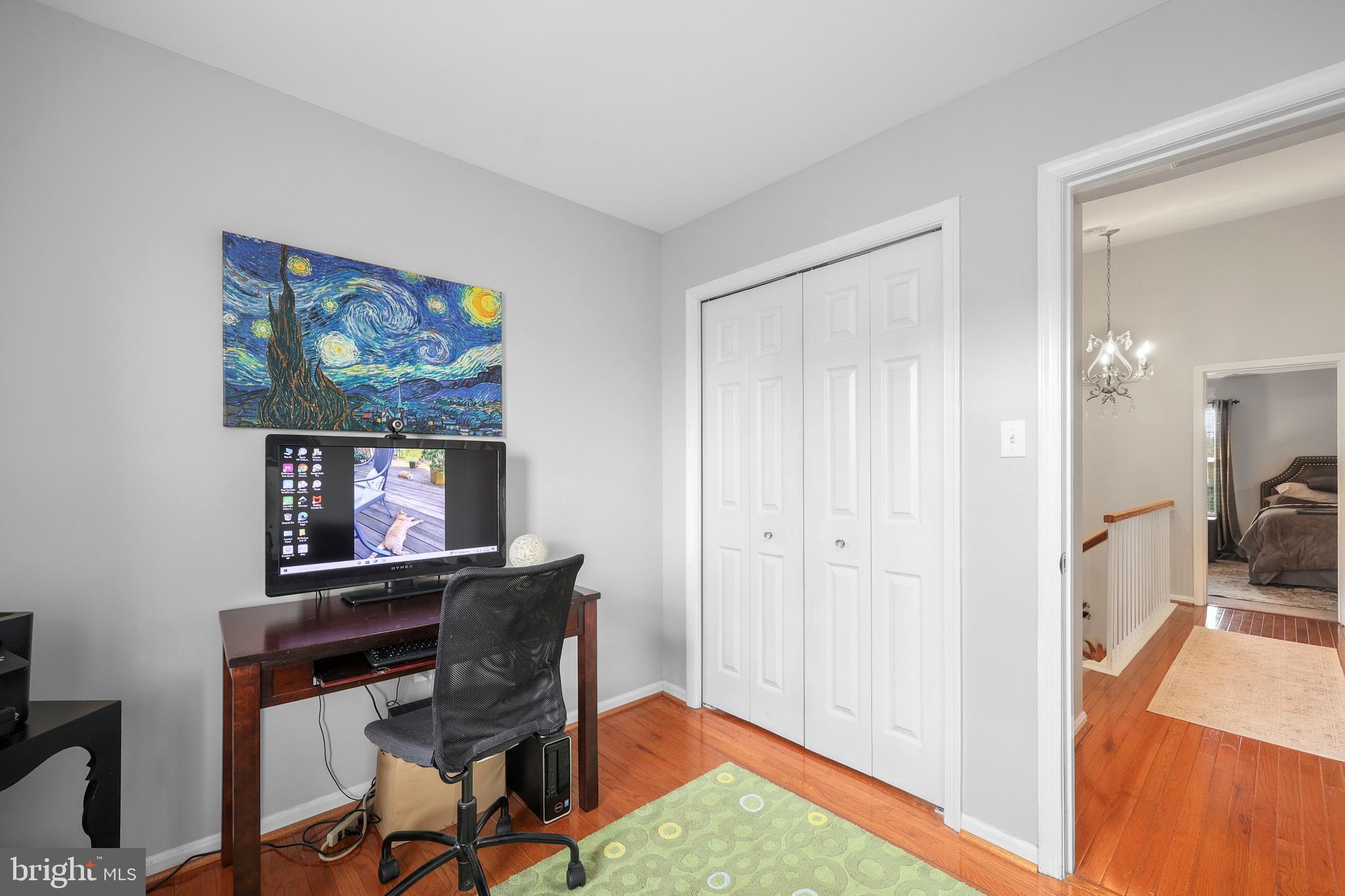 ASHBURN VILLAGE - Residential