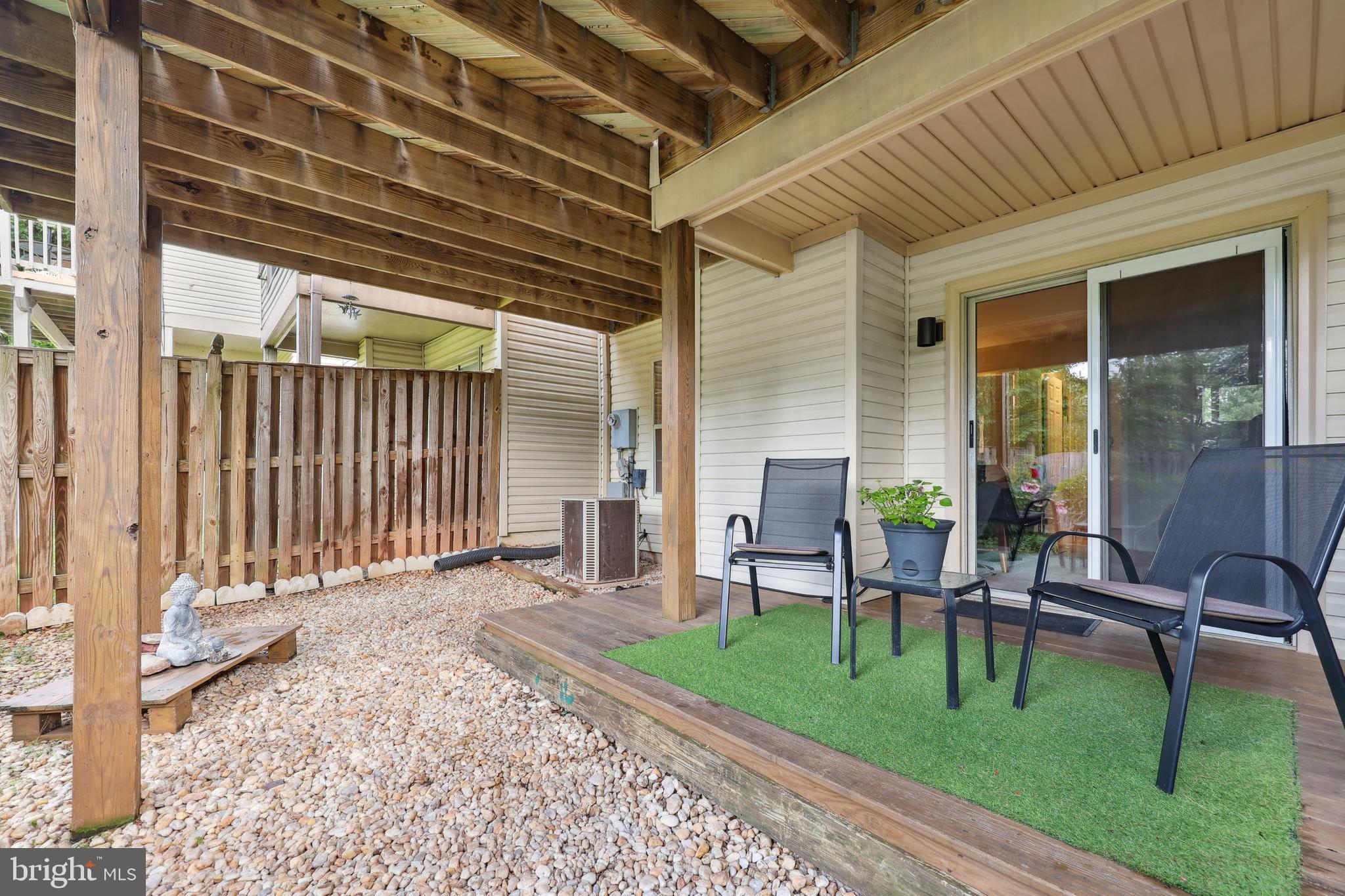 ASHBURN VILLAGE - Residential