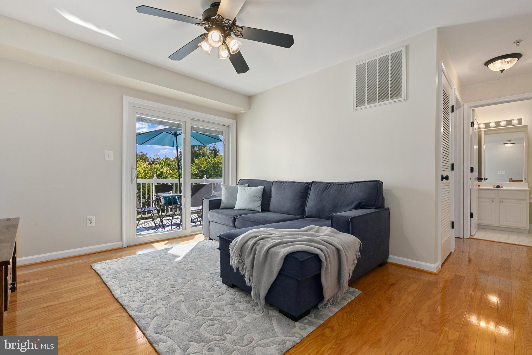 LAKELANDS - Residential