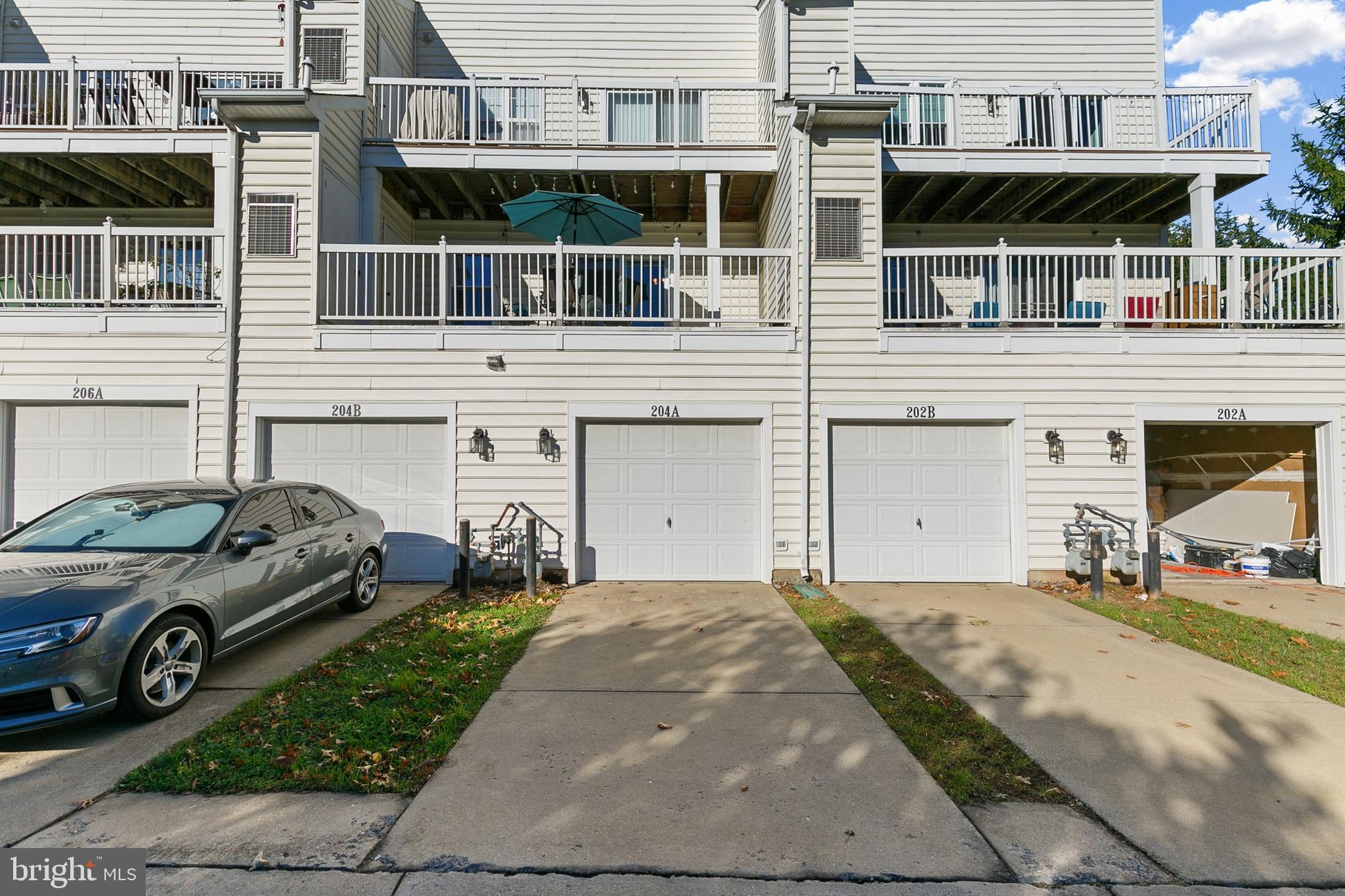 LAKELANDS - Residential