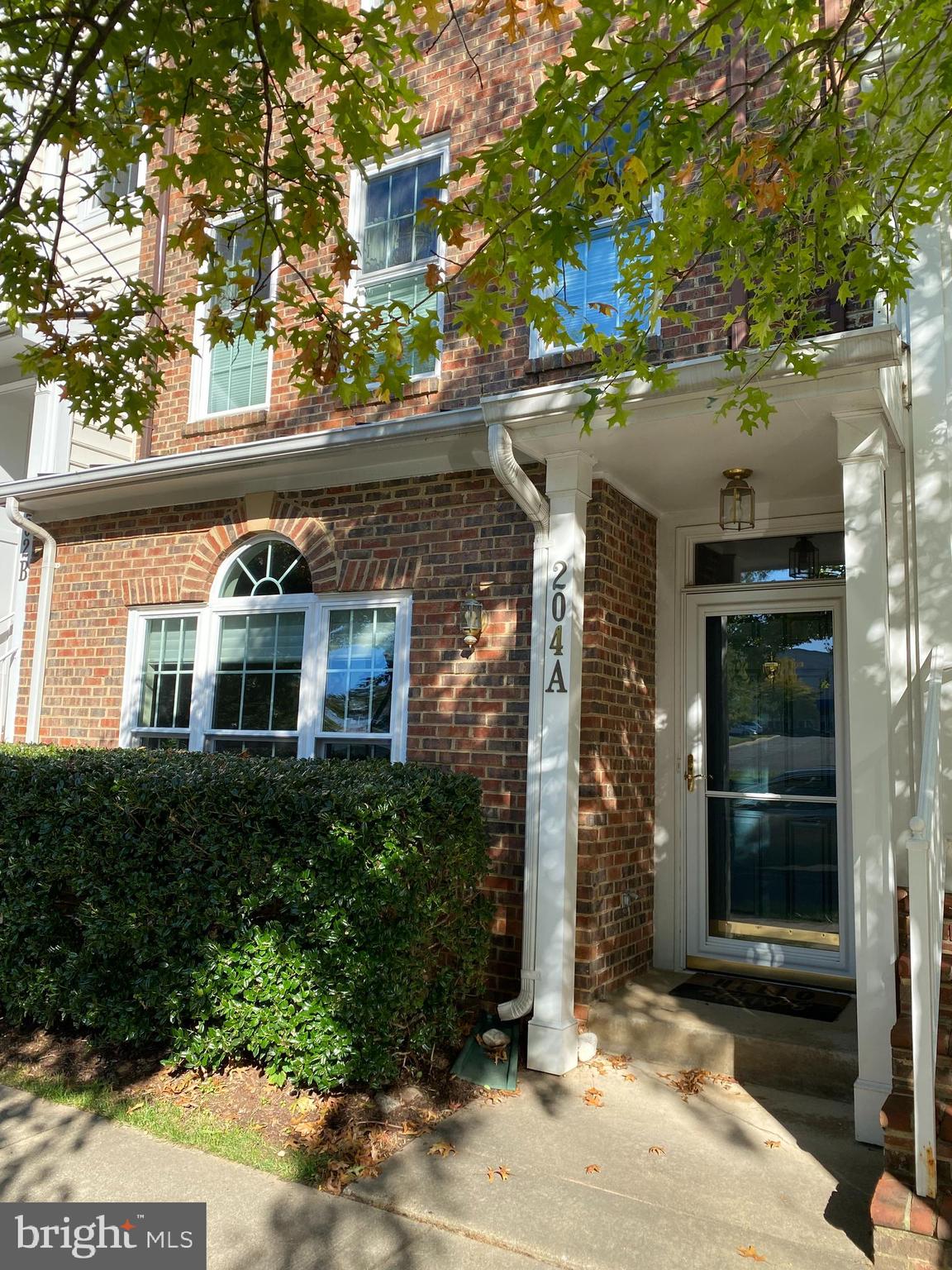 LAKELANDS - Residential