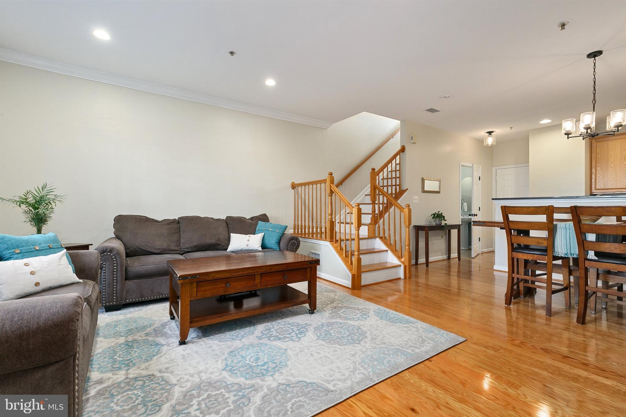 LAKELANDS - Residential