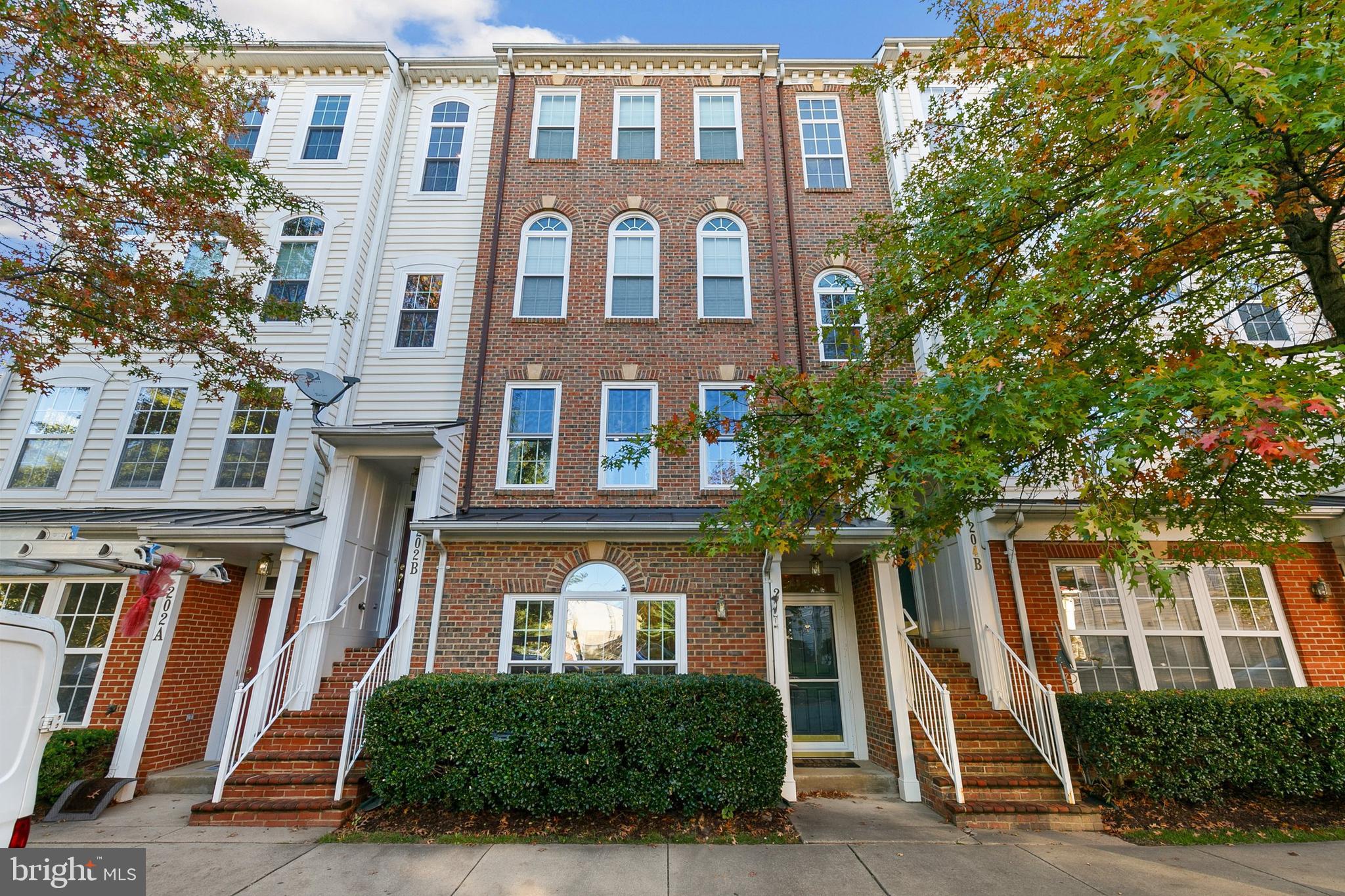 LAKELANDS - Residential