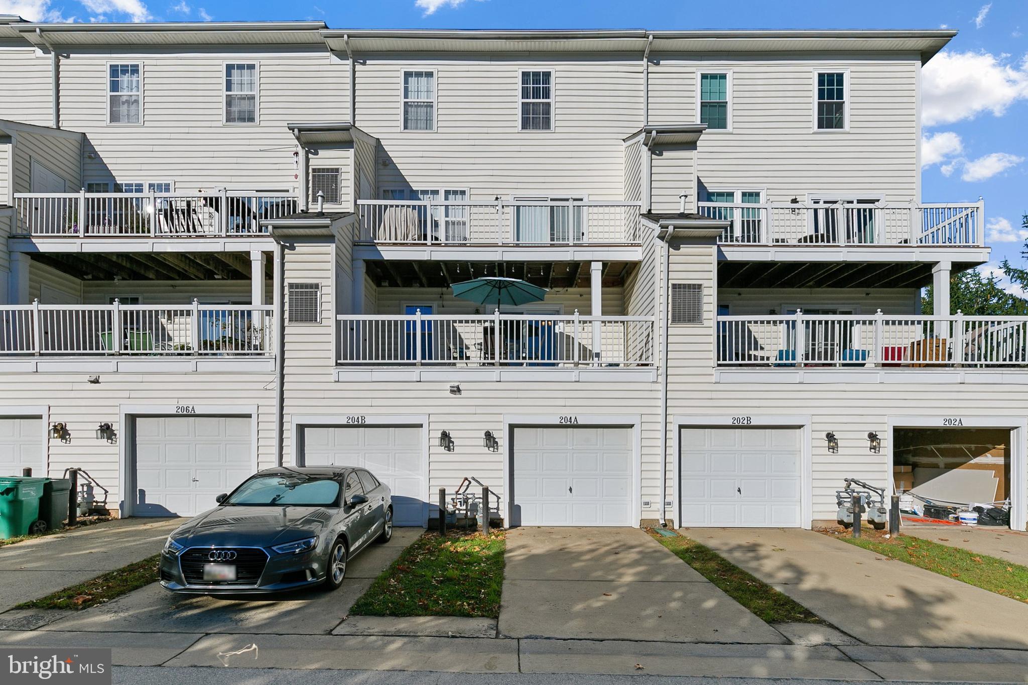 LAKELANDS - Residential