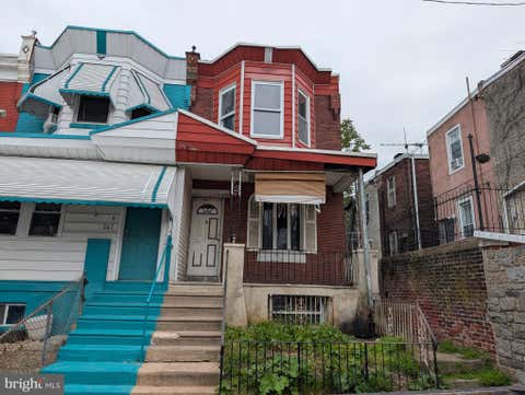 Townhouse For Sale - 749 S Cecil Street<br/> PHILADELPHIA, PA 19143