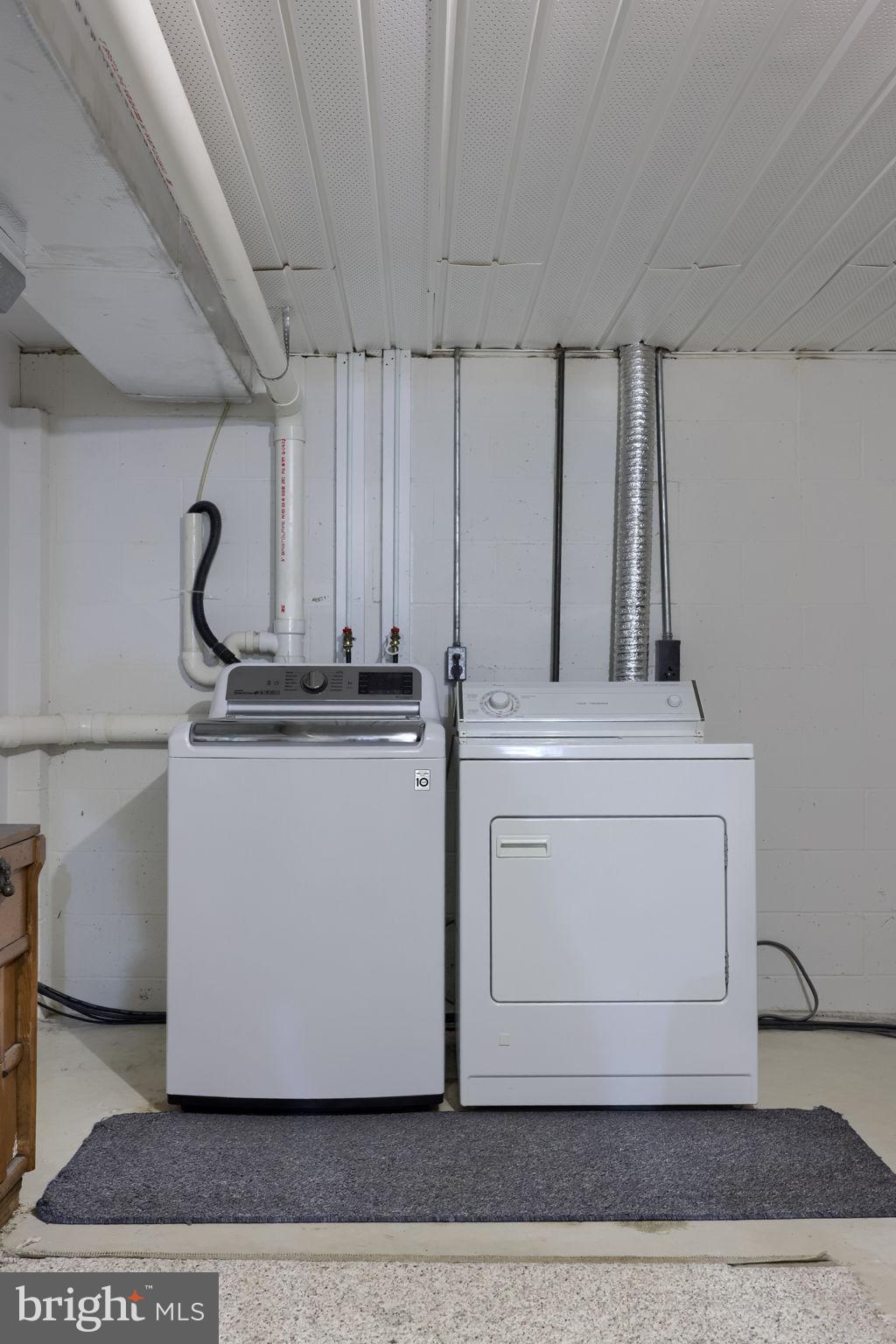 KENDALE HEIGHTS - Residential