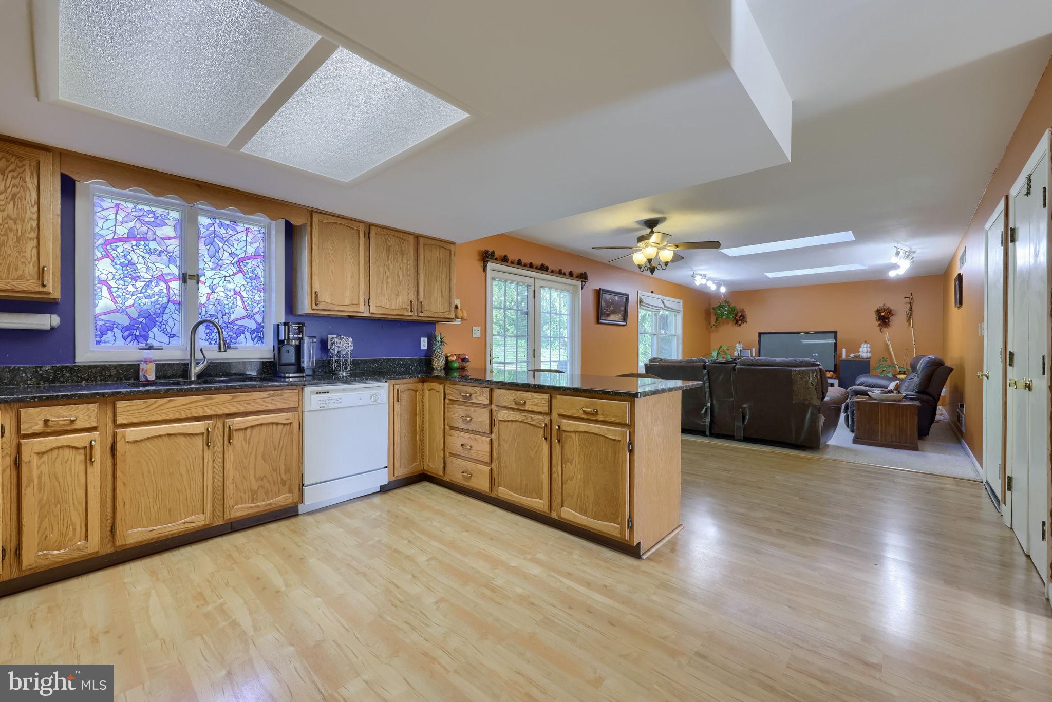 KENDALE HEIGHTS - Residential