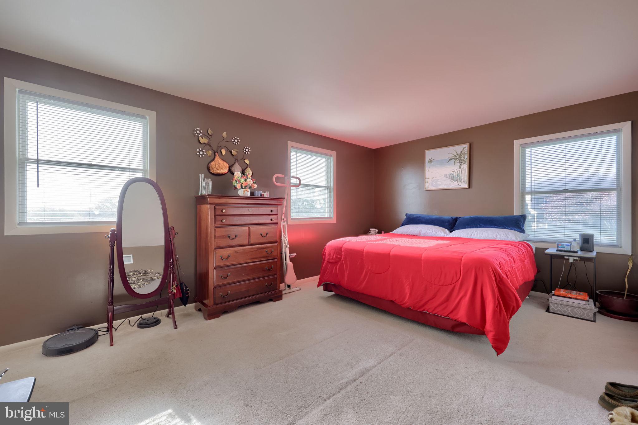 KENDALE HEIGHTS - Residential