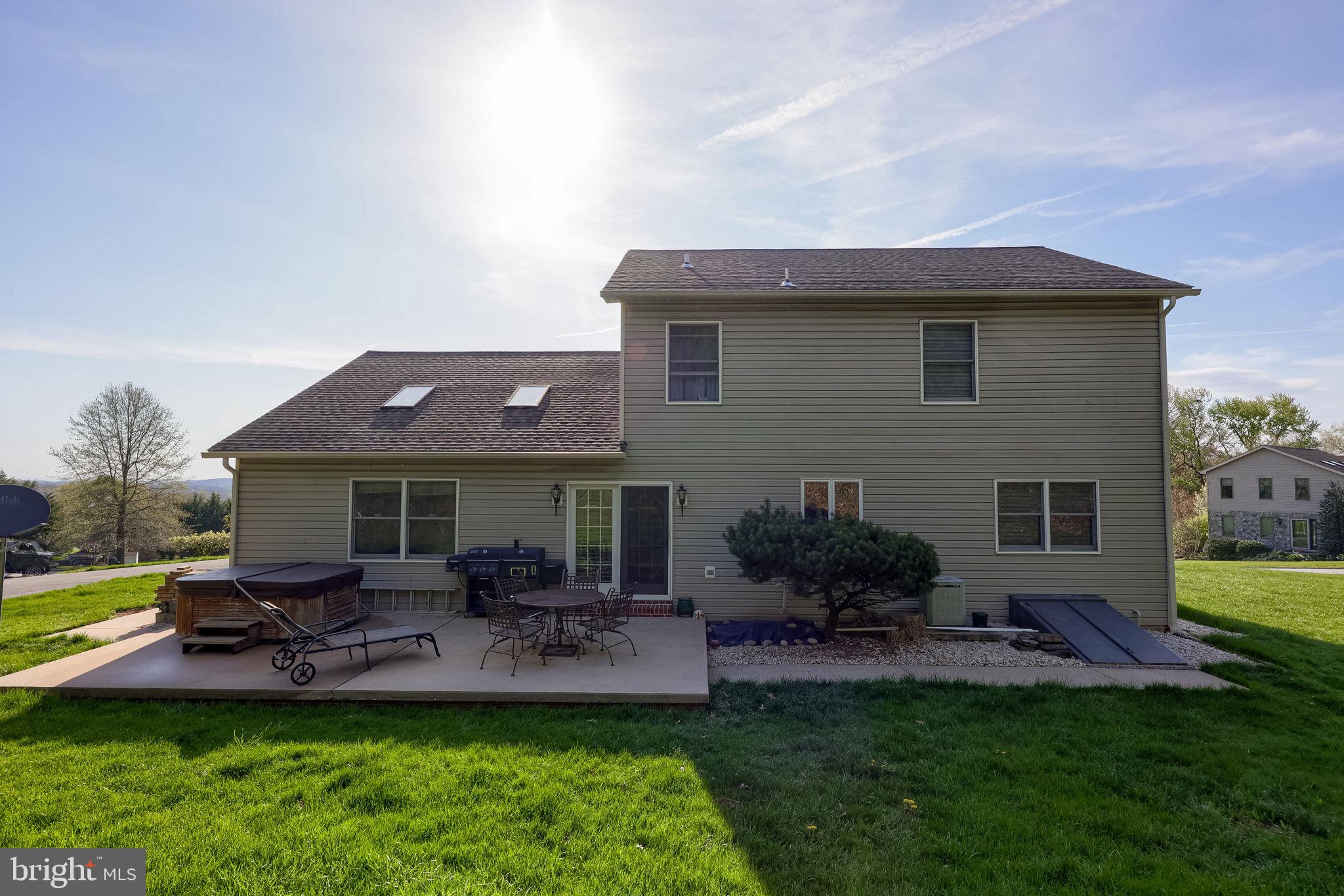 KENDALE HEIGHTS - Residential