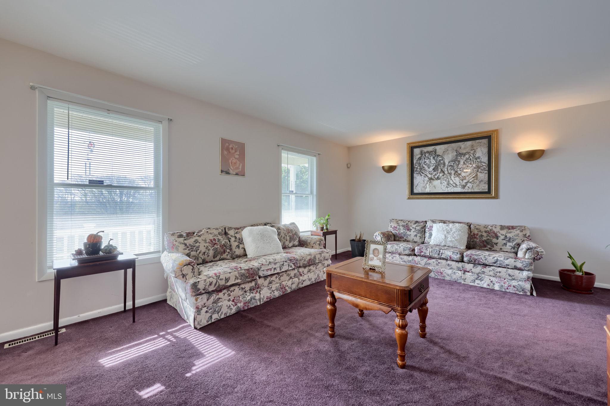 KENDALE HEIGHTS - Residential