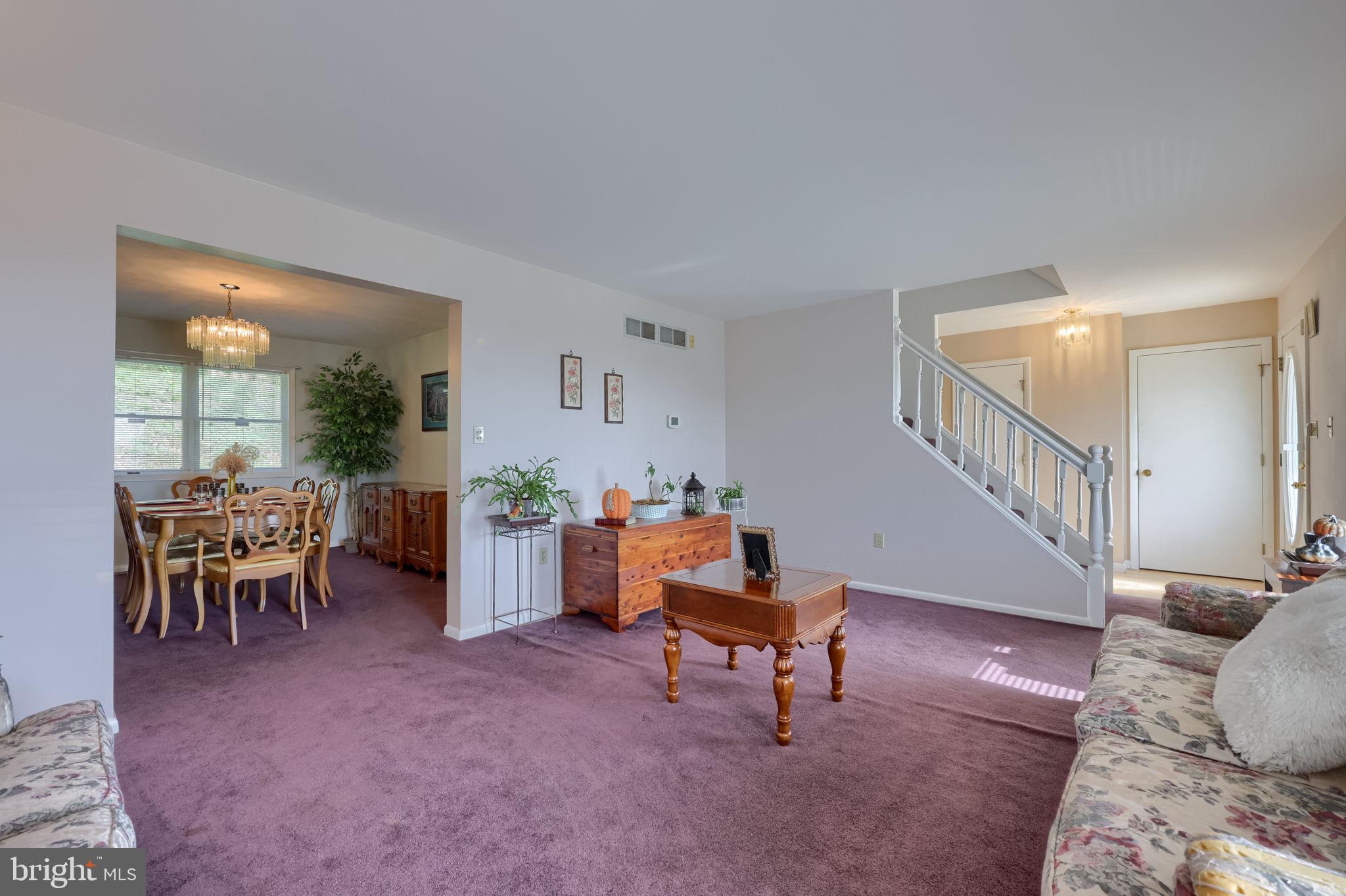 KENDALE HEIGHTS - Residential