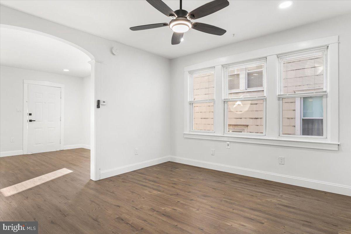 OAKLYN MANOR - Residential