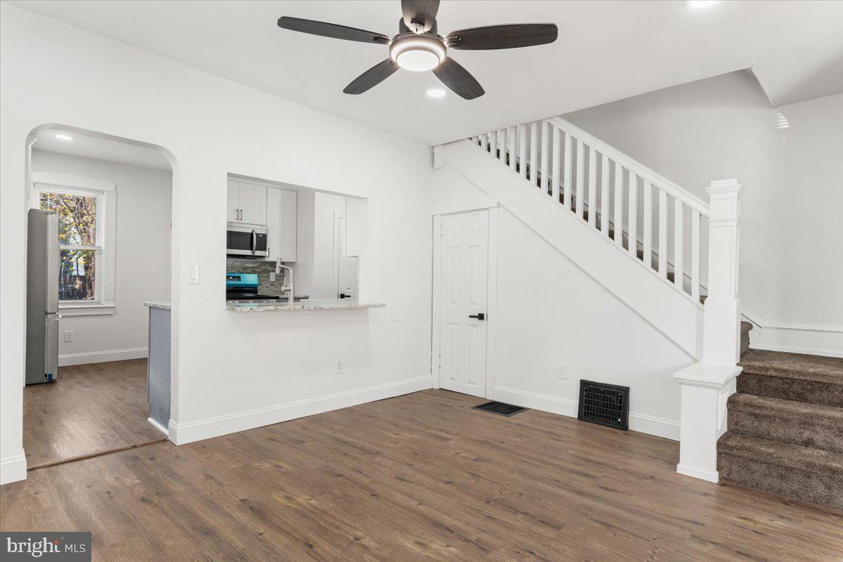 OAKLYN MANOR - Residential