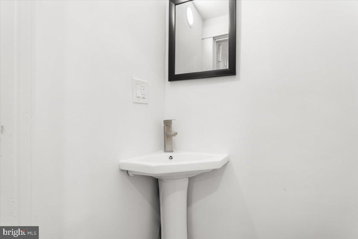 OAKLYN MANOR - Residential