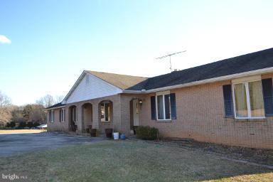 ROCHELLE MEADOWS - Residential