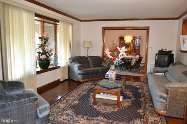 ROCHELLE MEADOWS - Residential