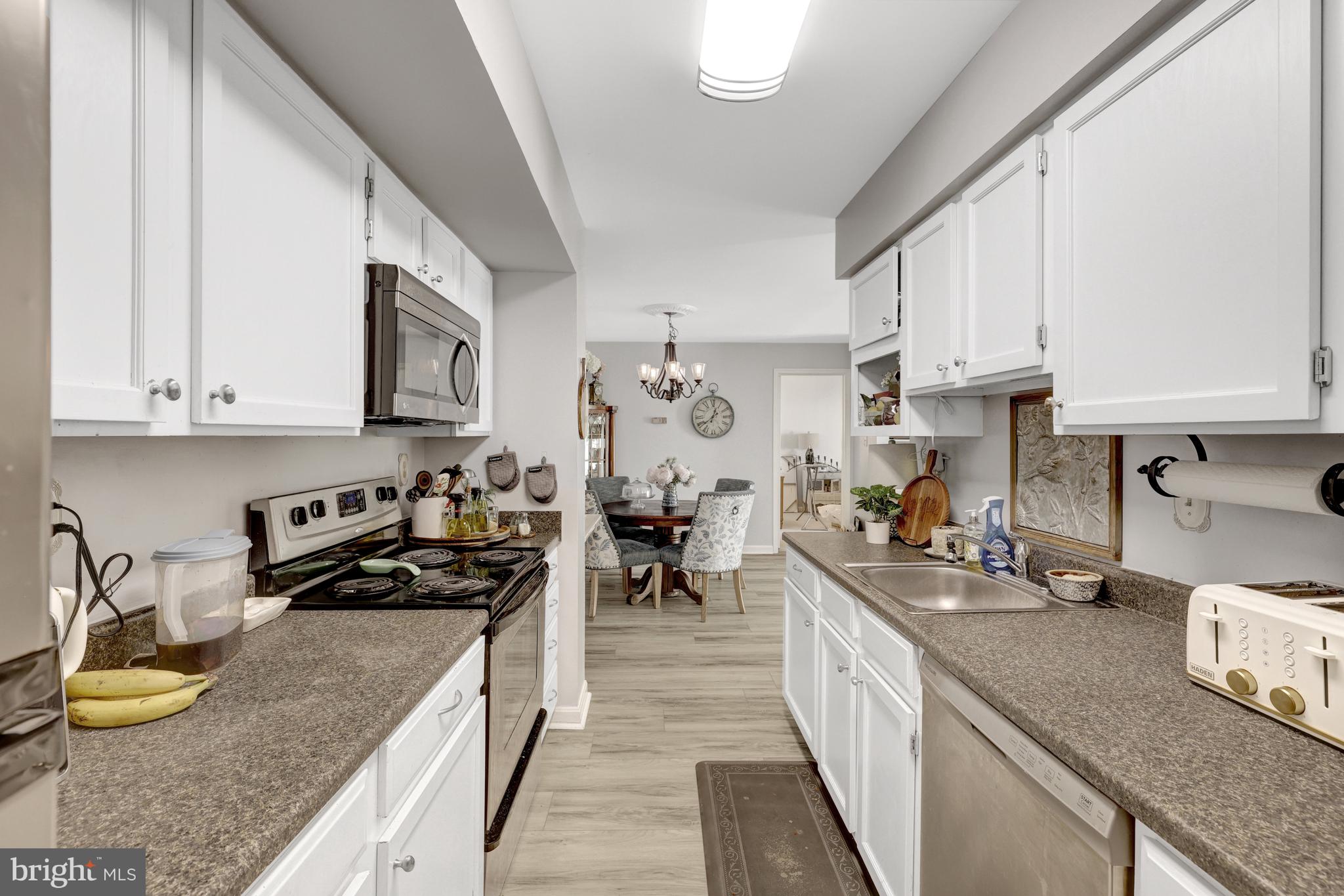 TREVOR HOUSE - Residential Lease