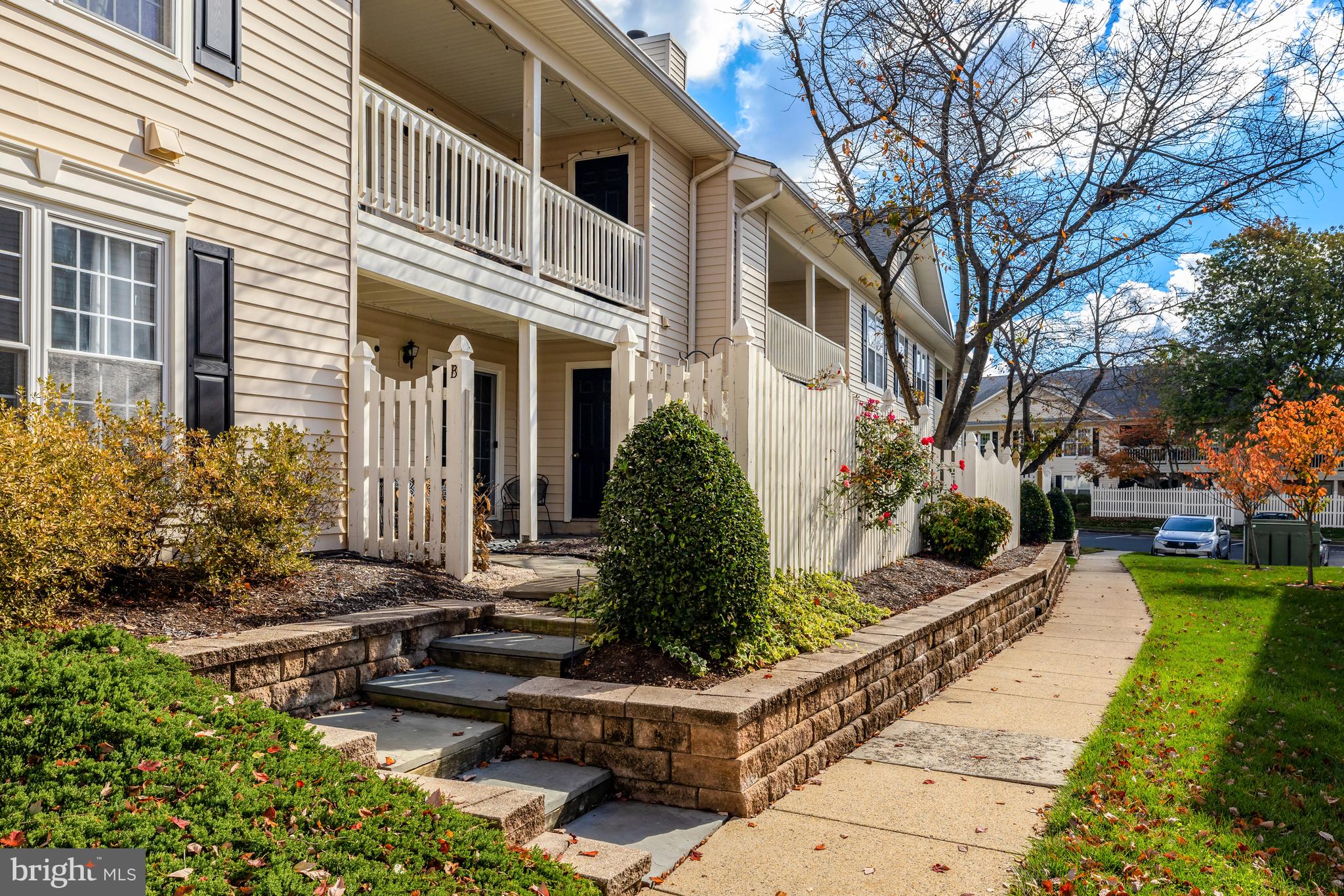 10205 ASHBROOKE COURT B 30