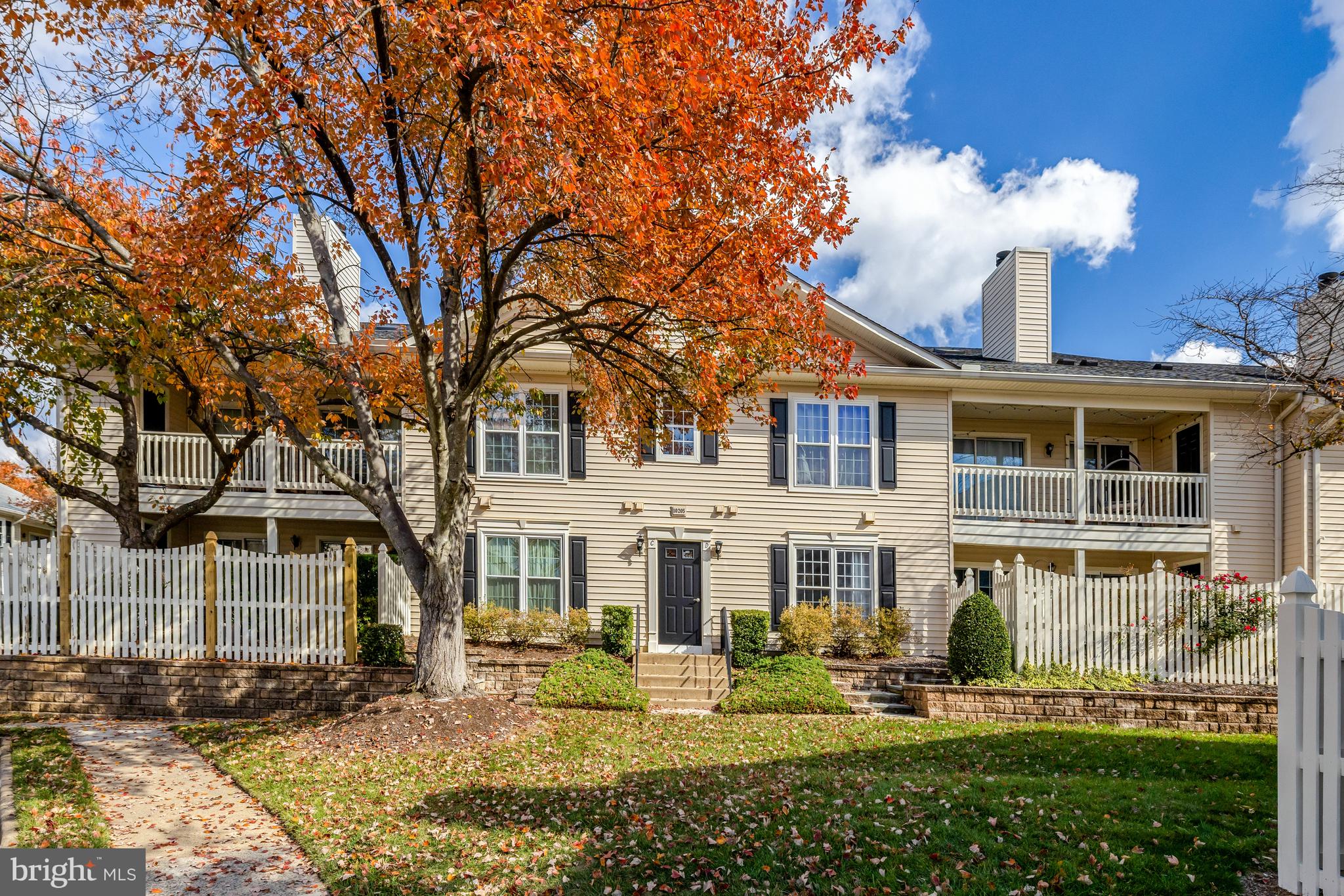 TREVOR HOUSE - Residential Lease