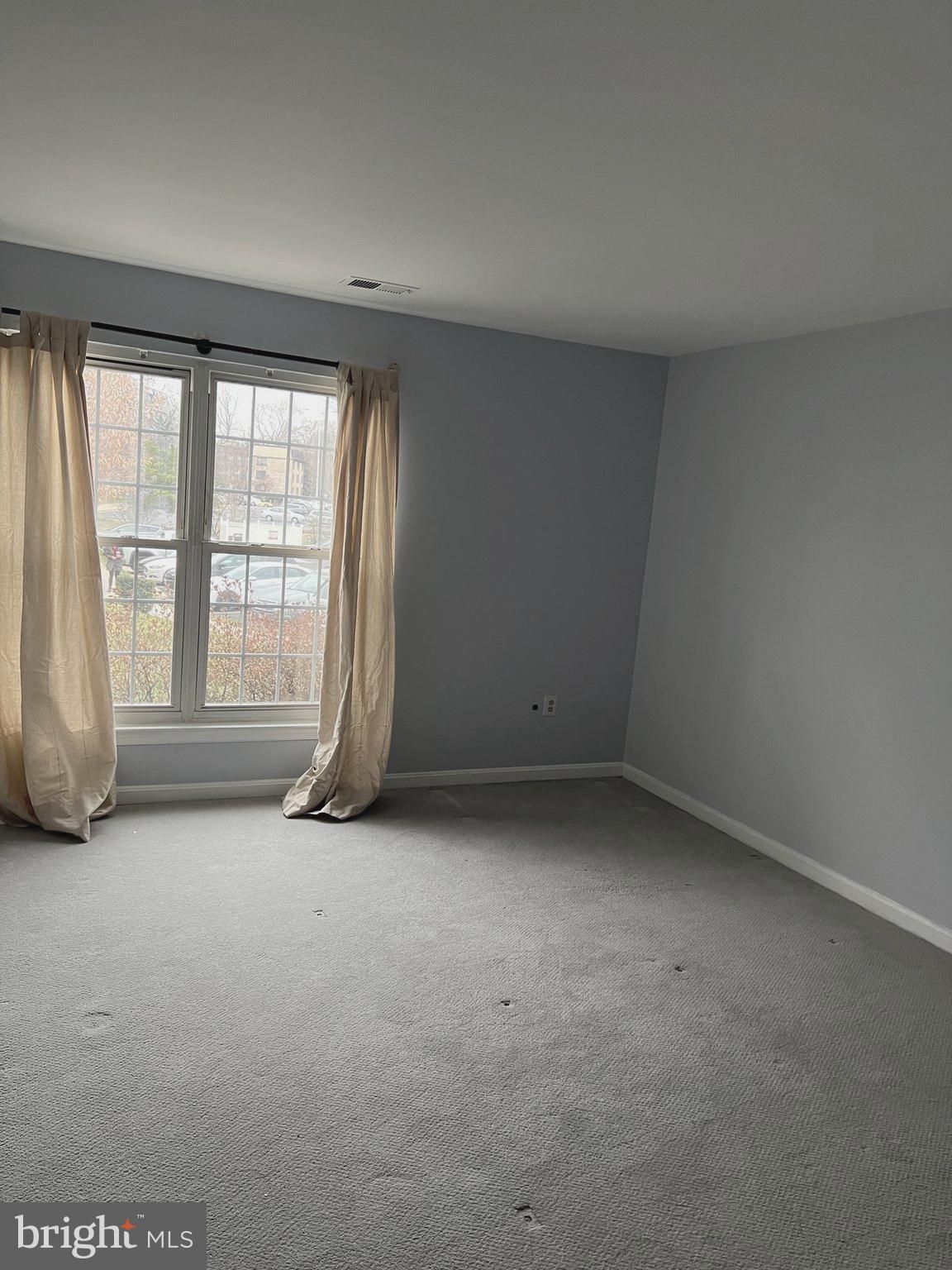 TREVOR HOUSE - Residential Lease