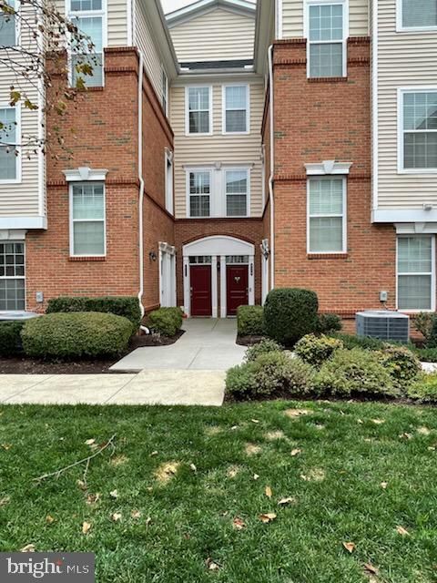 43031 FOXTRAIL WOODS TERRACE 103 ASHBURN VA 20148