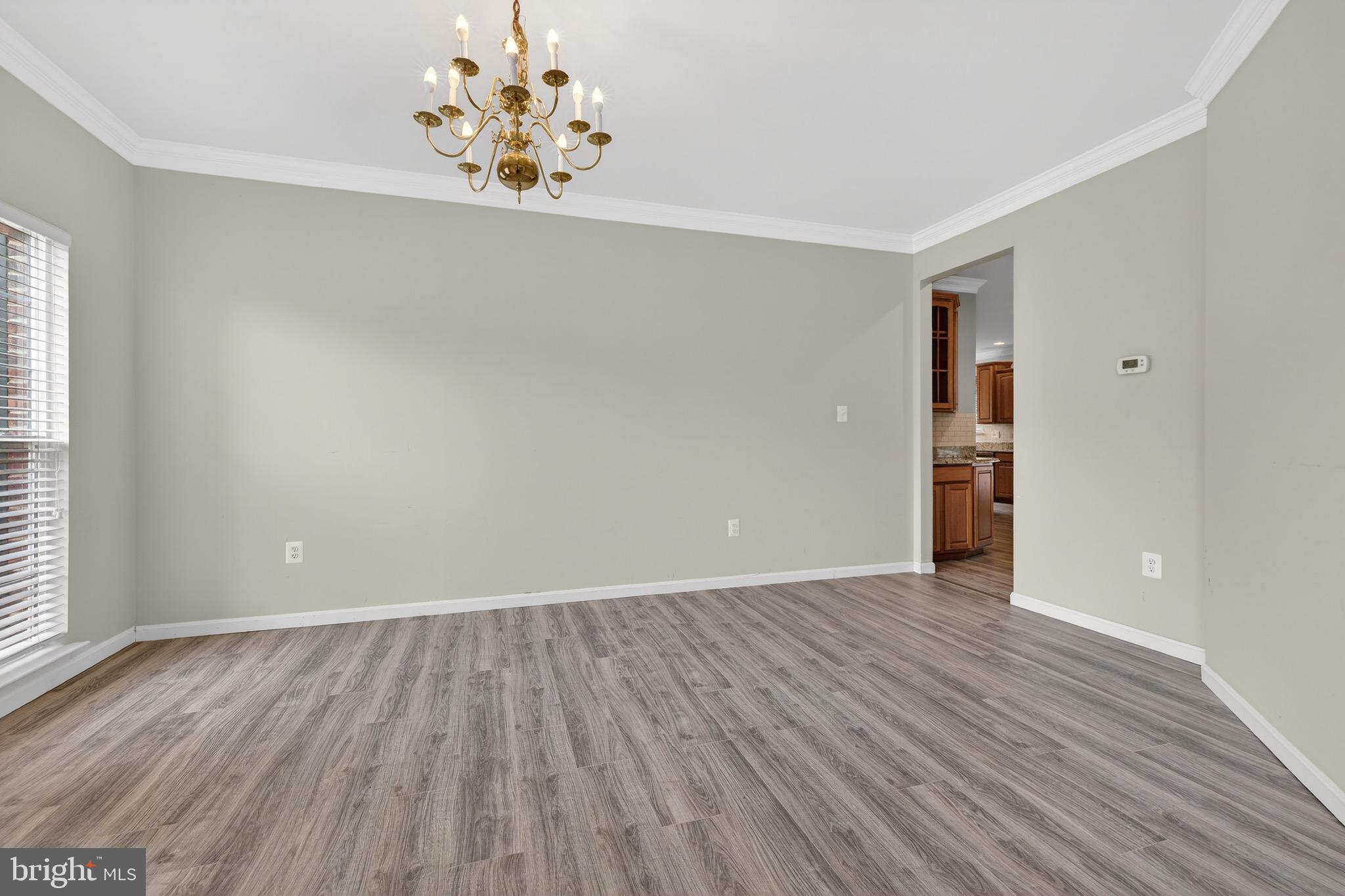 BROAD RUN OAKS - Residential