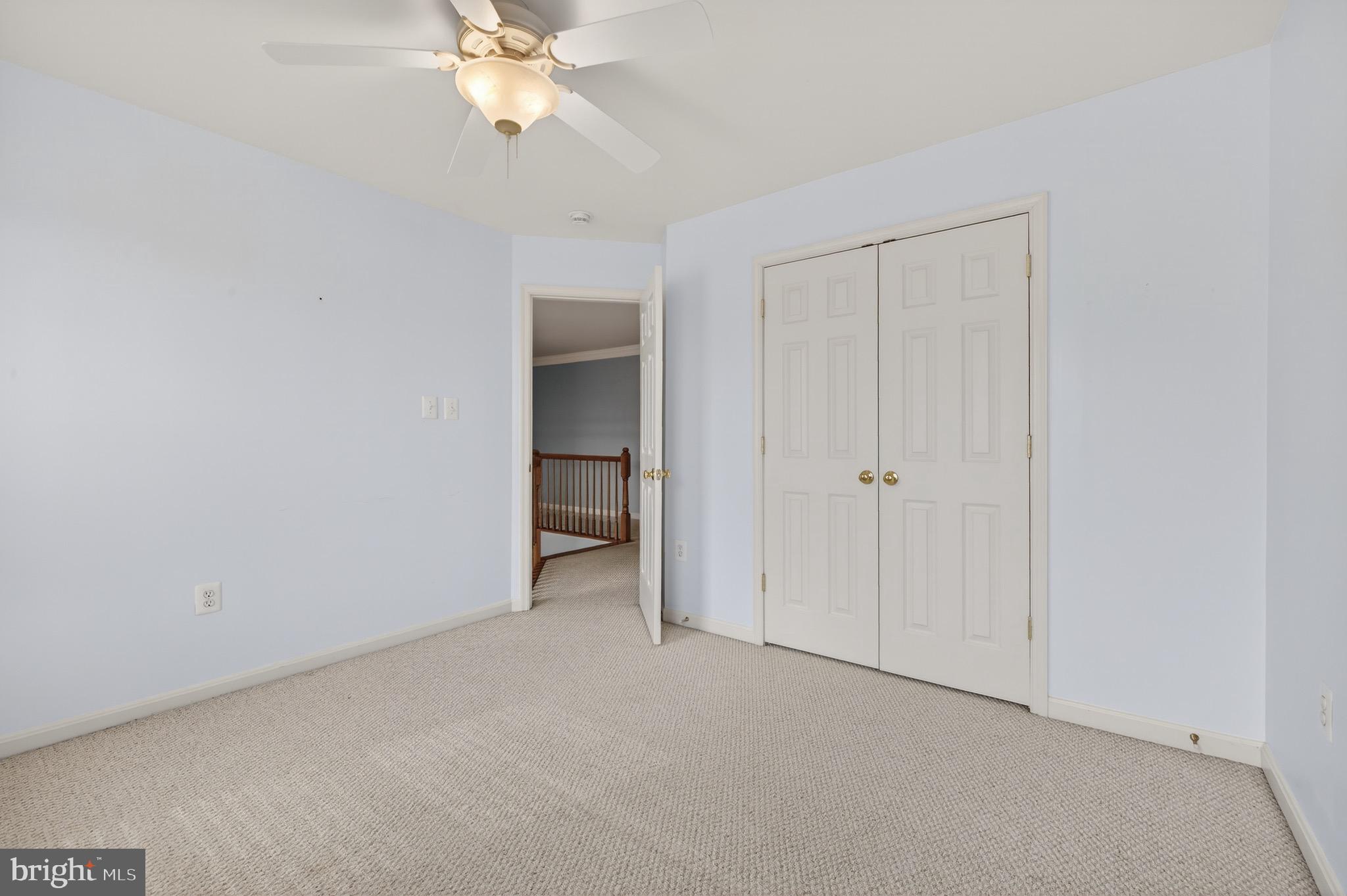 BROAD RUN OAKS - Residential