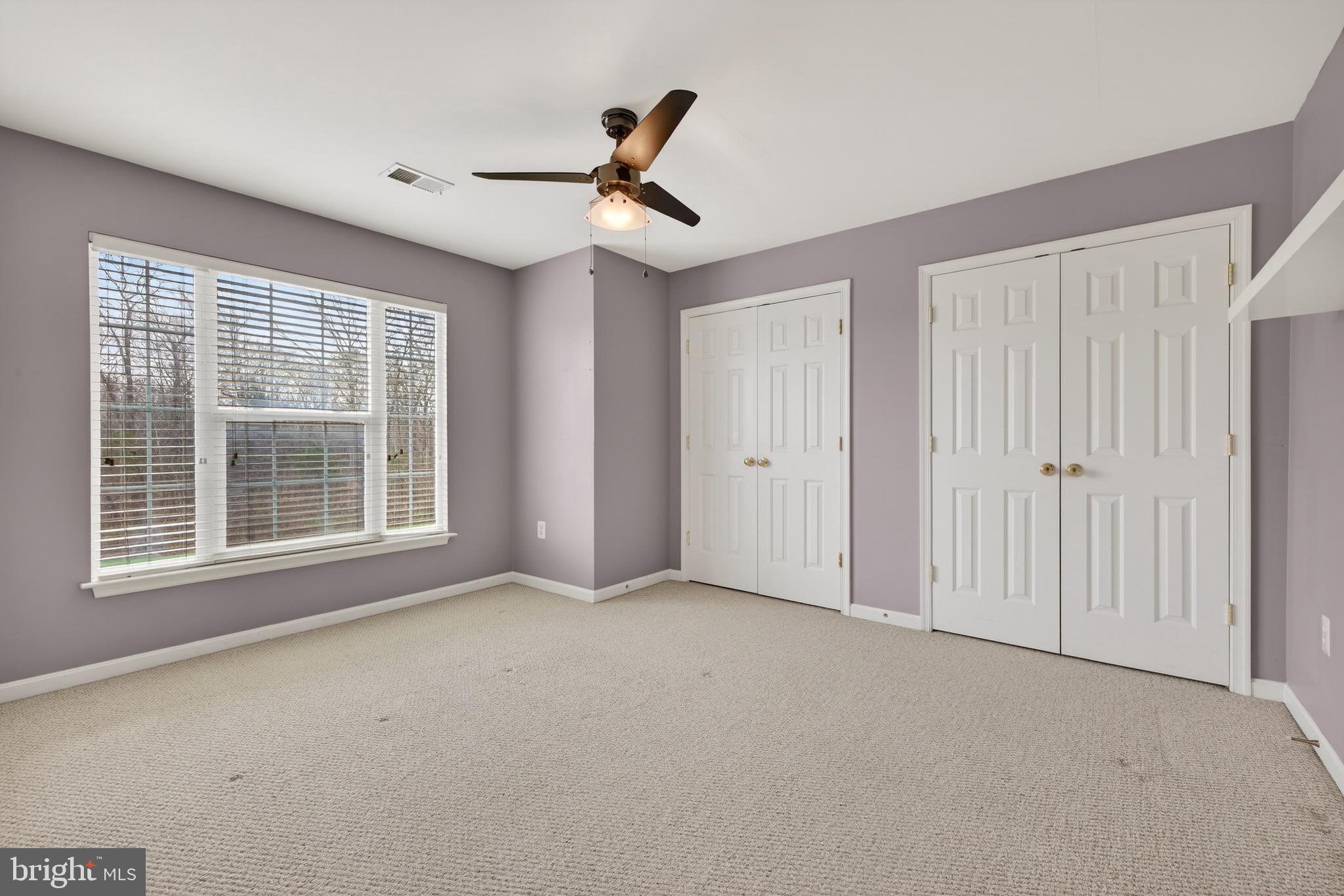 BROAD RUN OAKS - Residential