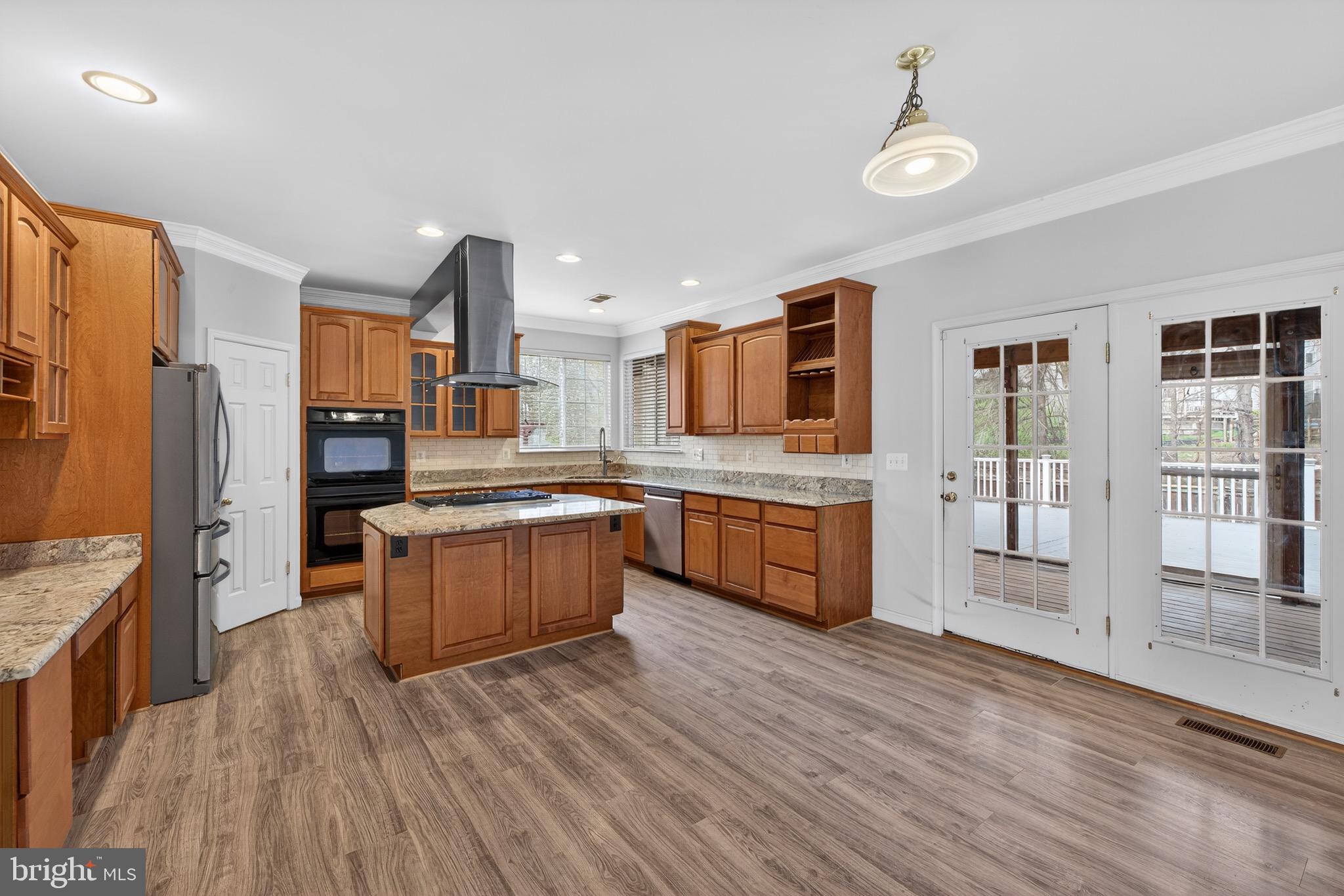 BROAD RUN OAKS - Residential