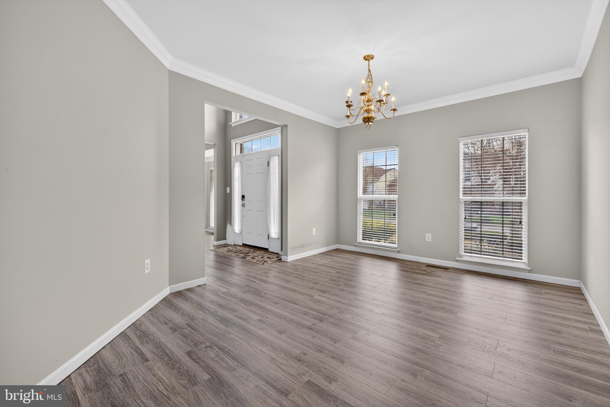 BROAD RUN OAKS - Residential