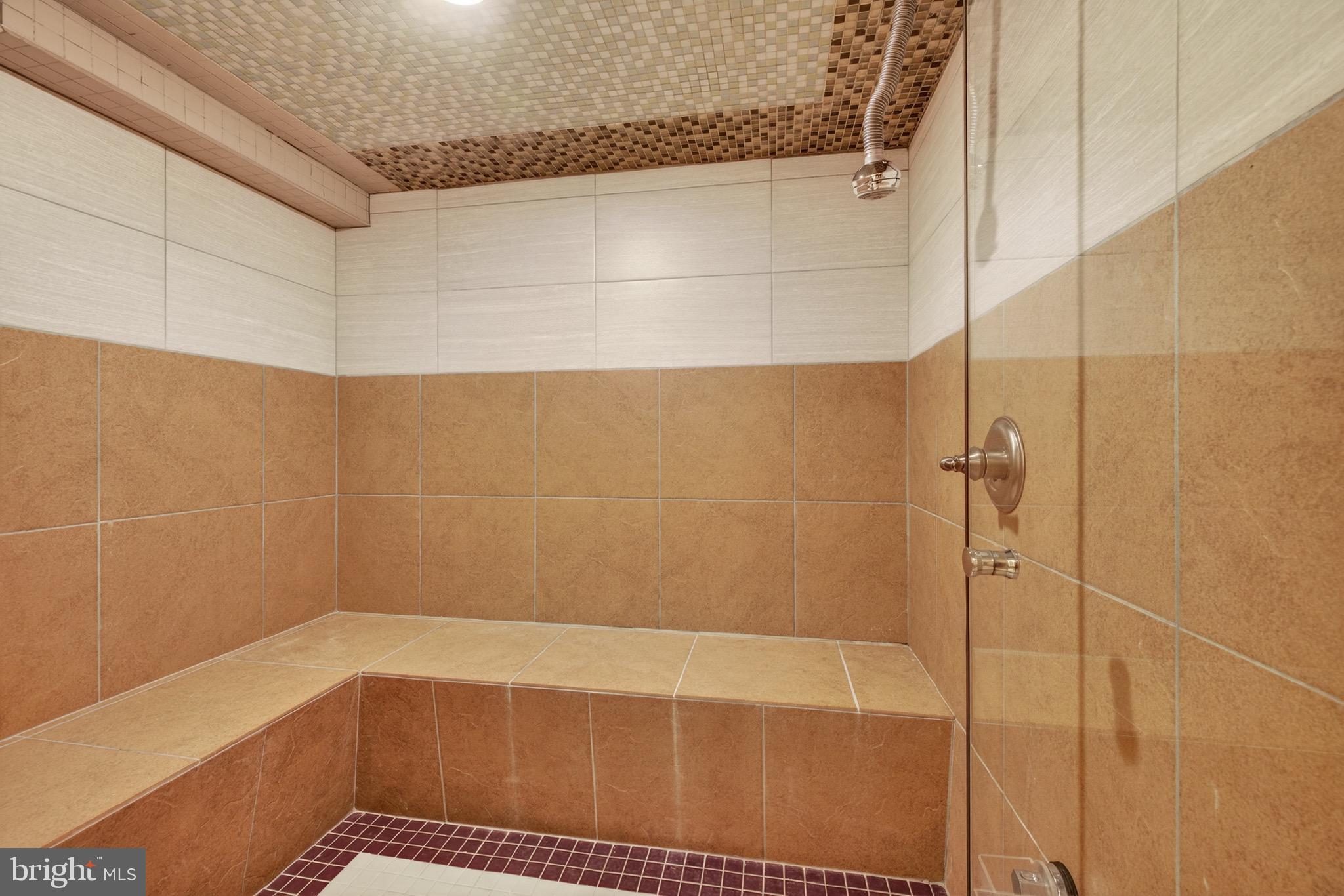 BROAD RUN OAKS - Residential