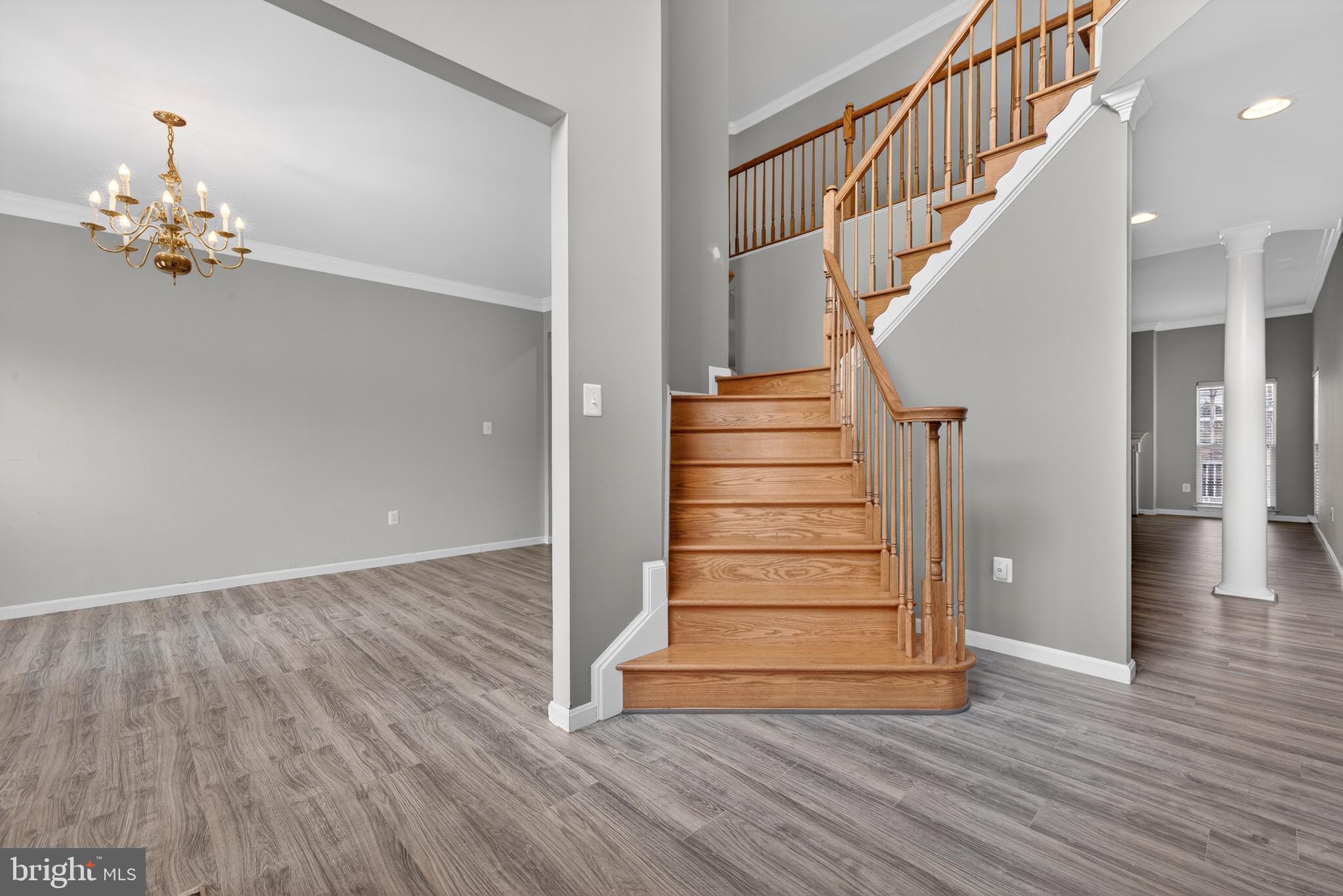 BROAD RUN OAKS - Residential