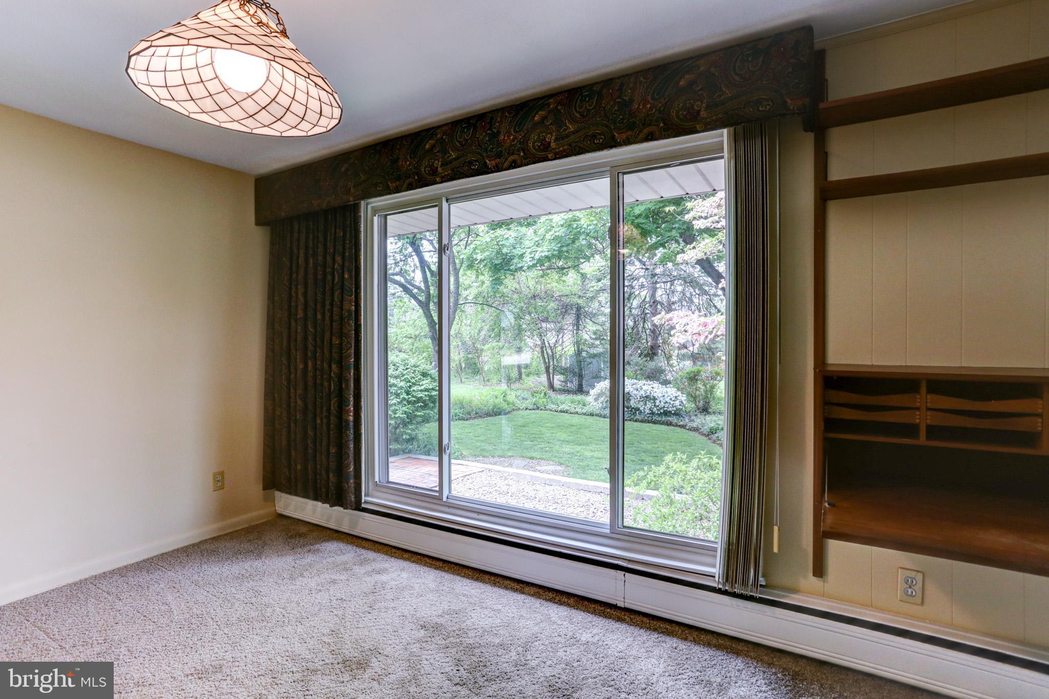 CEDAR CLIFF MANOR - Residential