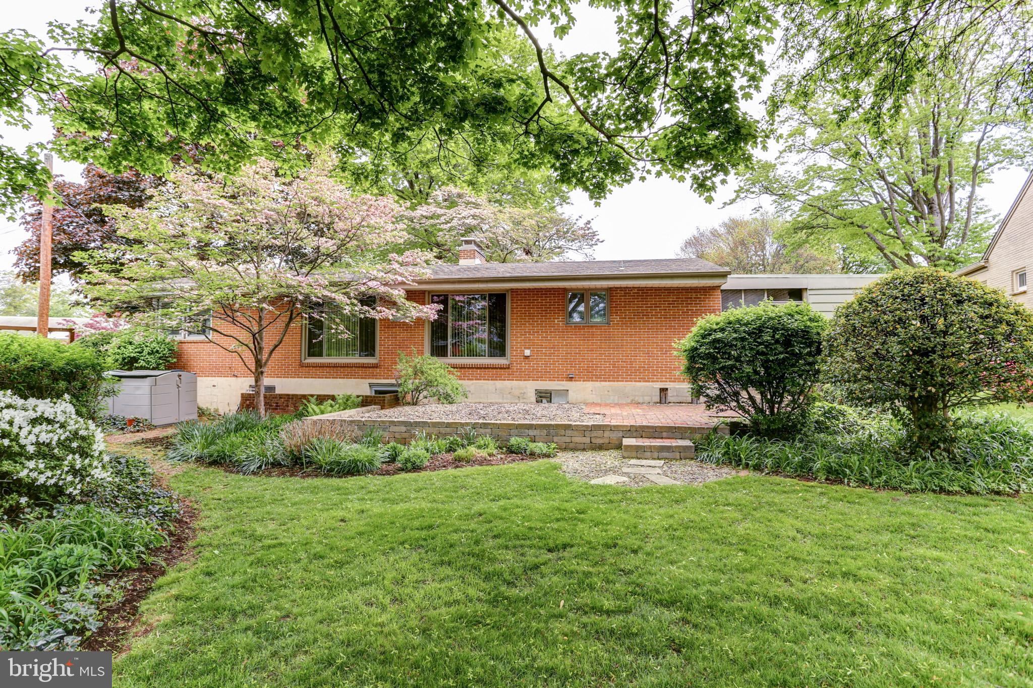 CEDAR CLIFF MANOR - Residential