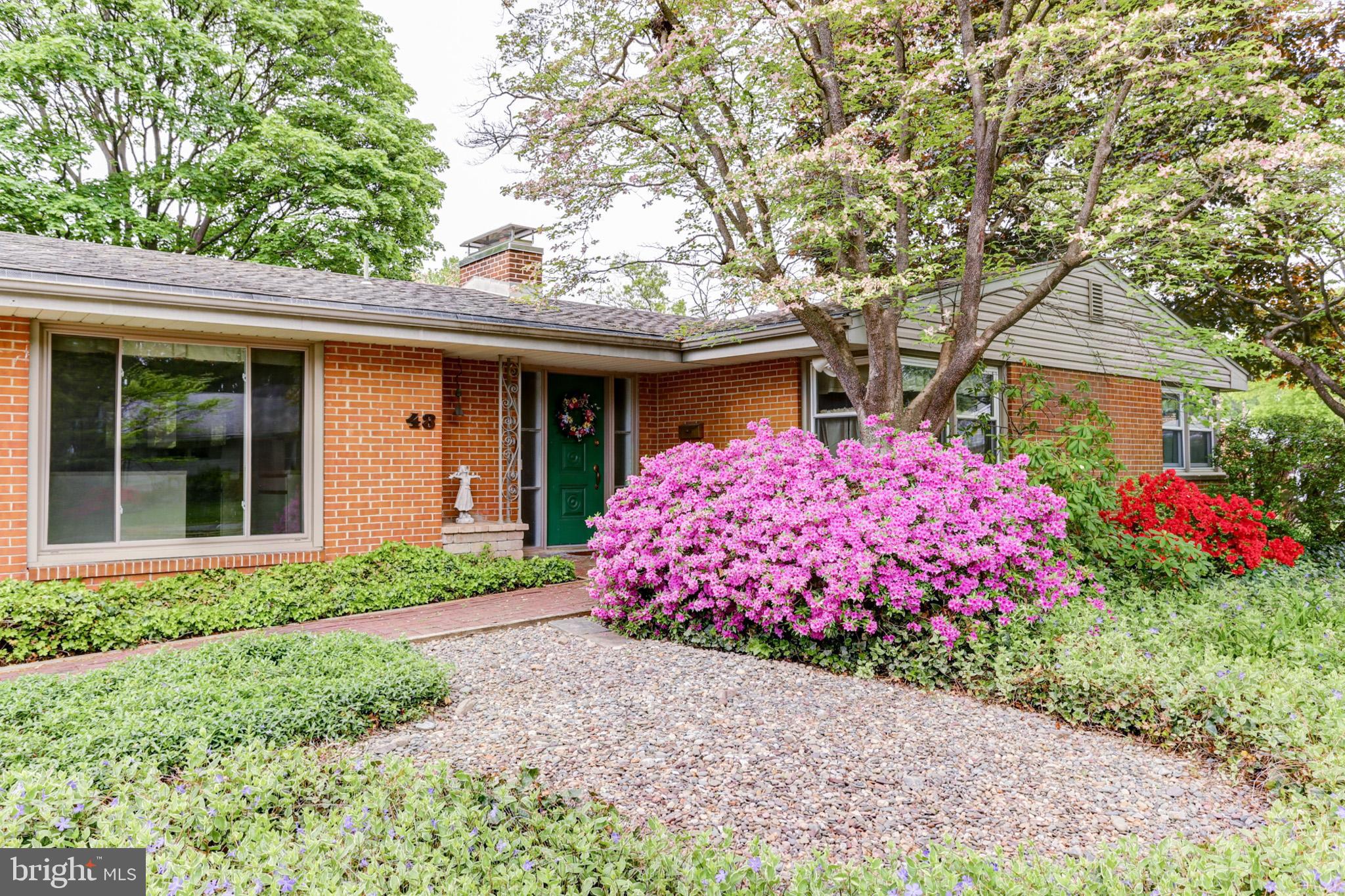 CEDAR CLIFF MANOR - Residential