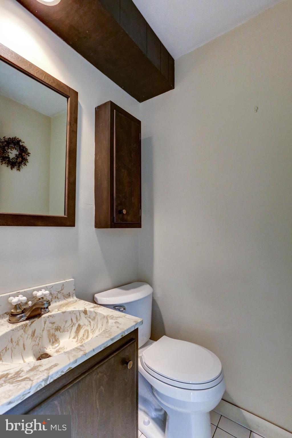 CEDAR CLIFF MANOR - Residential