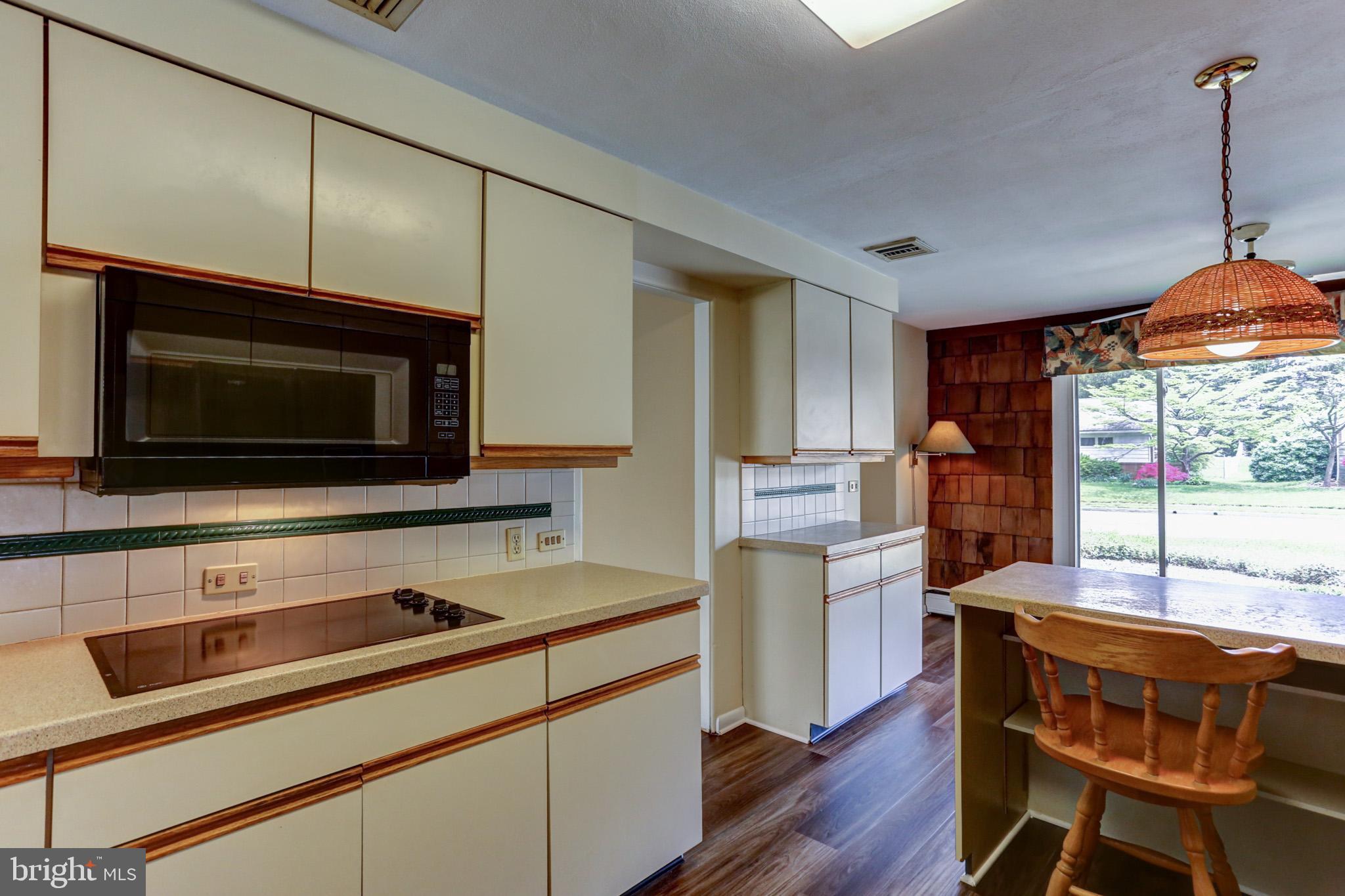 CEDAR CLIFF MANOR - Residential