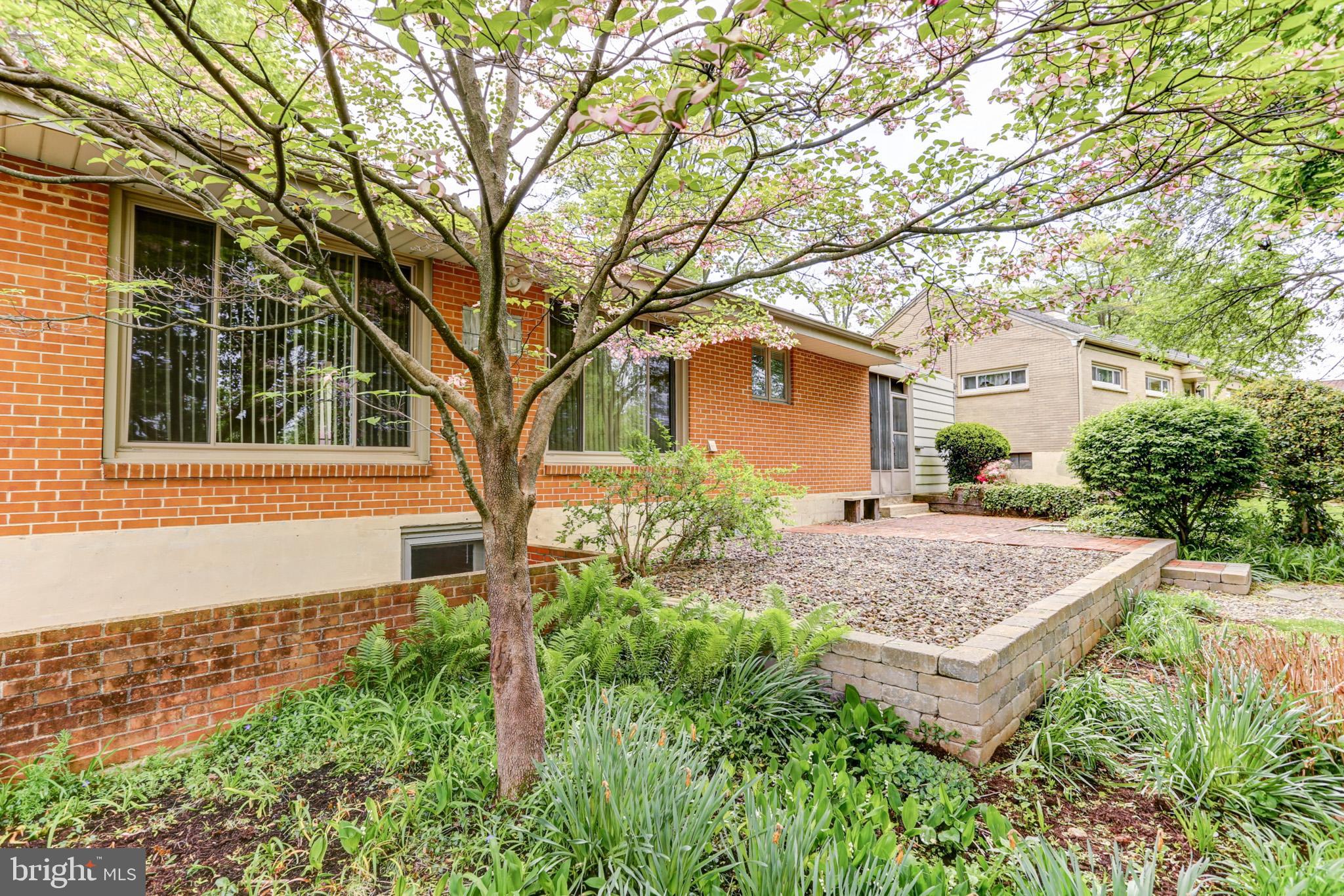 CEDAR CLIFF MANOR - Residential